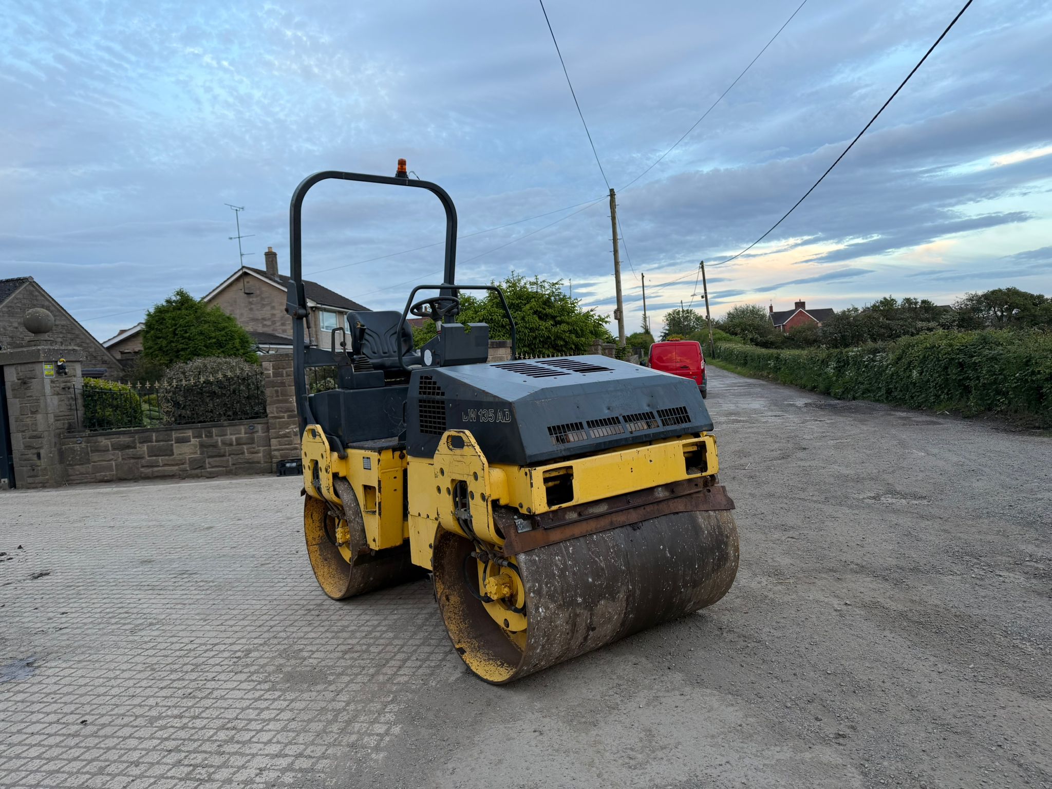 2010 BOMAG BW135AD 1350MM 4.4 TON TWIN DRUM VIBRATING ROLLER