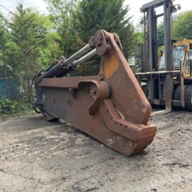 HYDRAULIC 70 TON EXCAVATOR METAL SHEAR