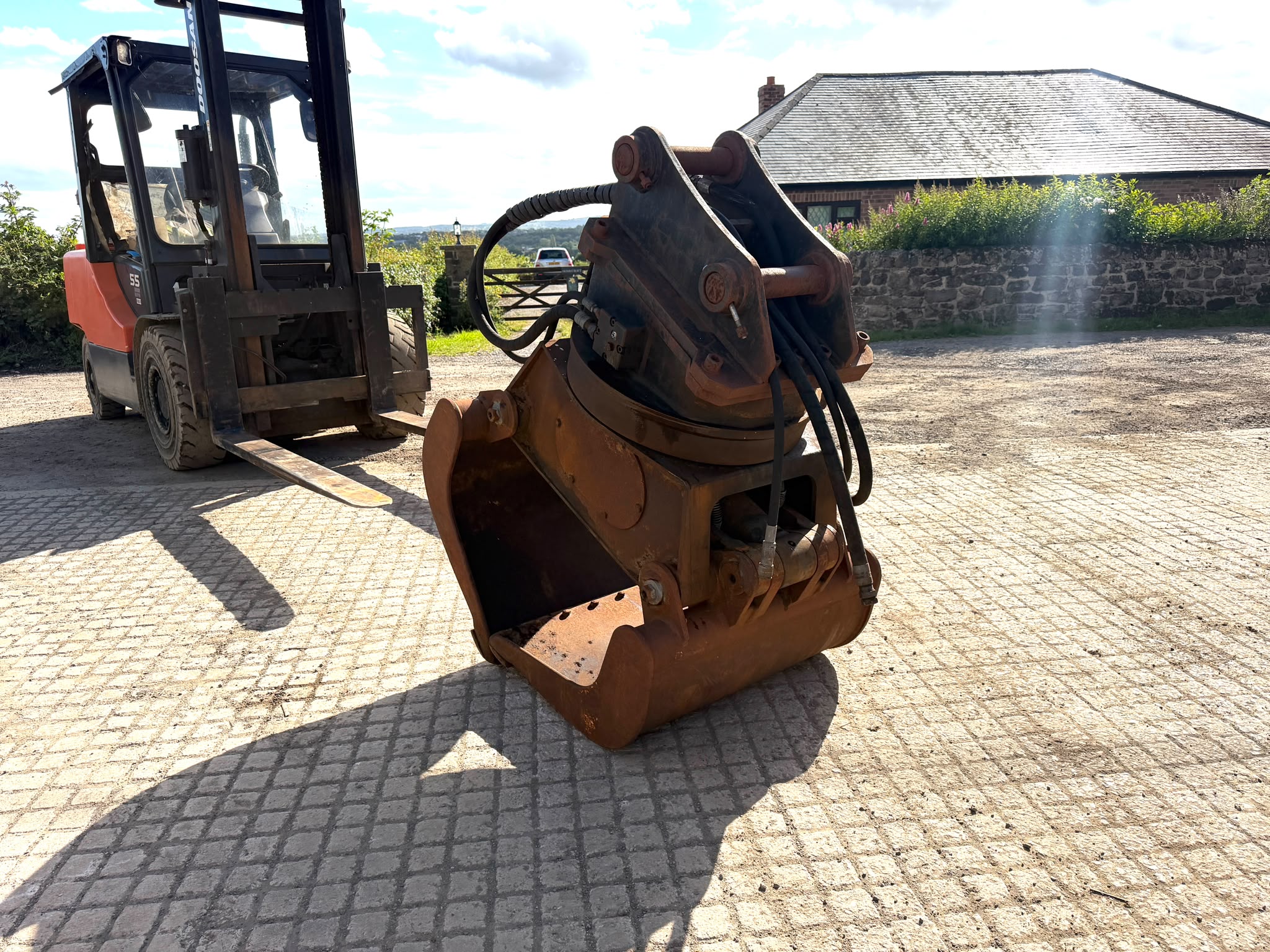 Caterpillar excavator for sale in Pilsley, Chesterfield — photo 7
