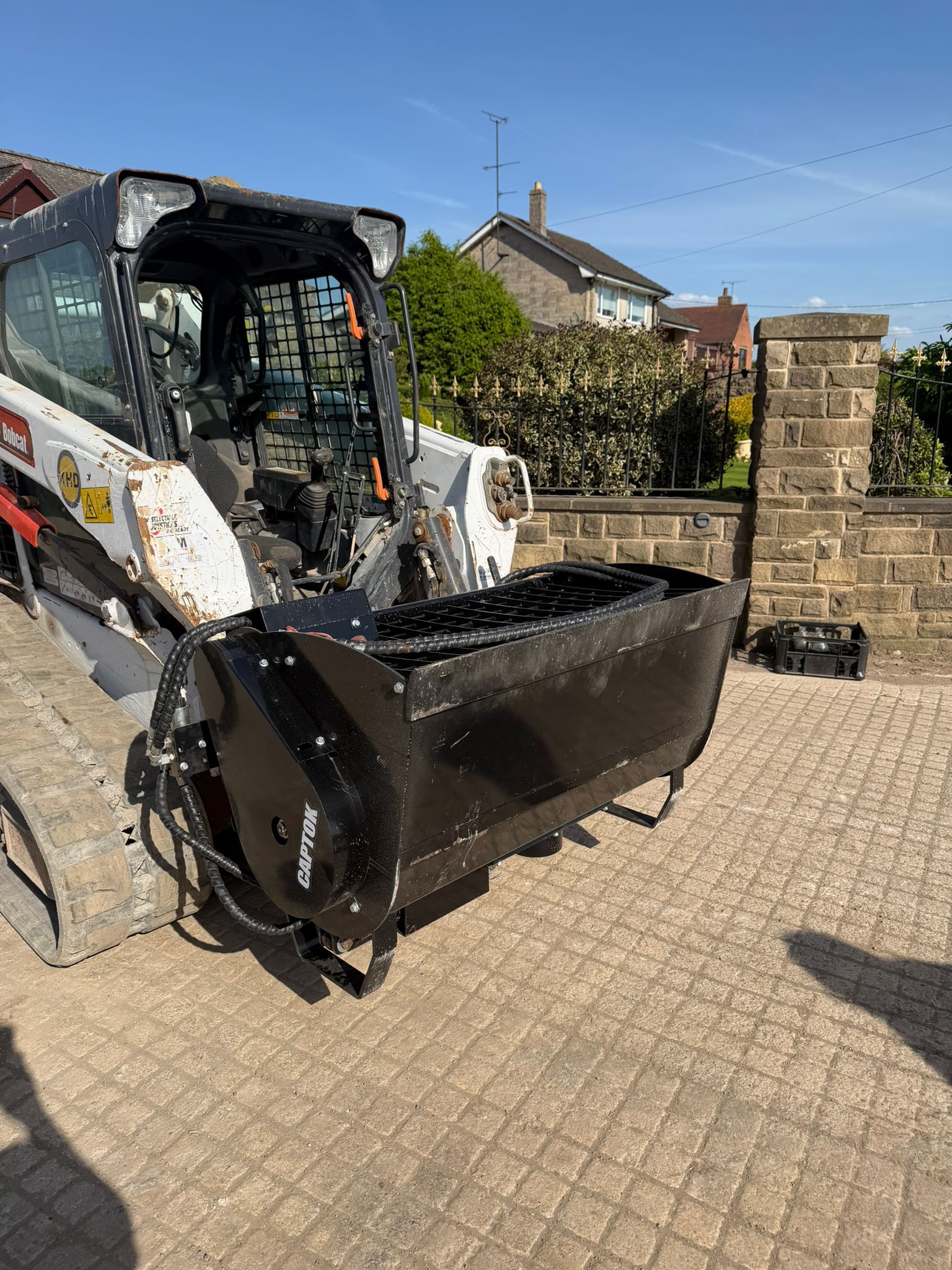 NEW/UNUSED CAPTOK 250LTR HYDRAULIC CONCRETE MIXING BUCKET excavator for sale in Pilsley, Chesterfield — photo 6