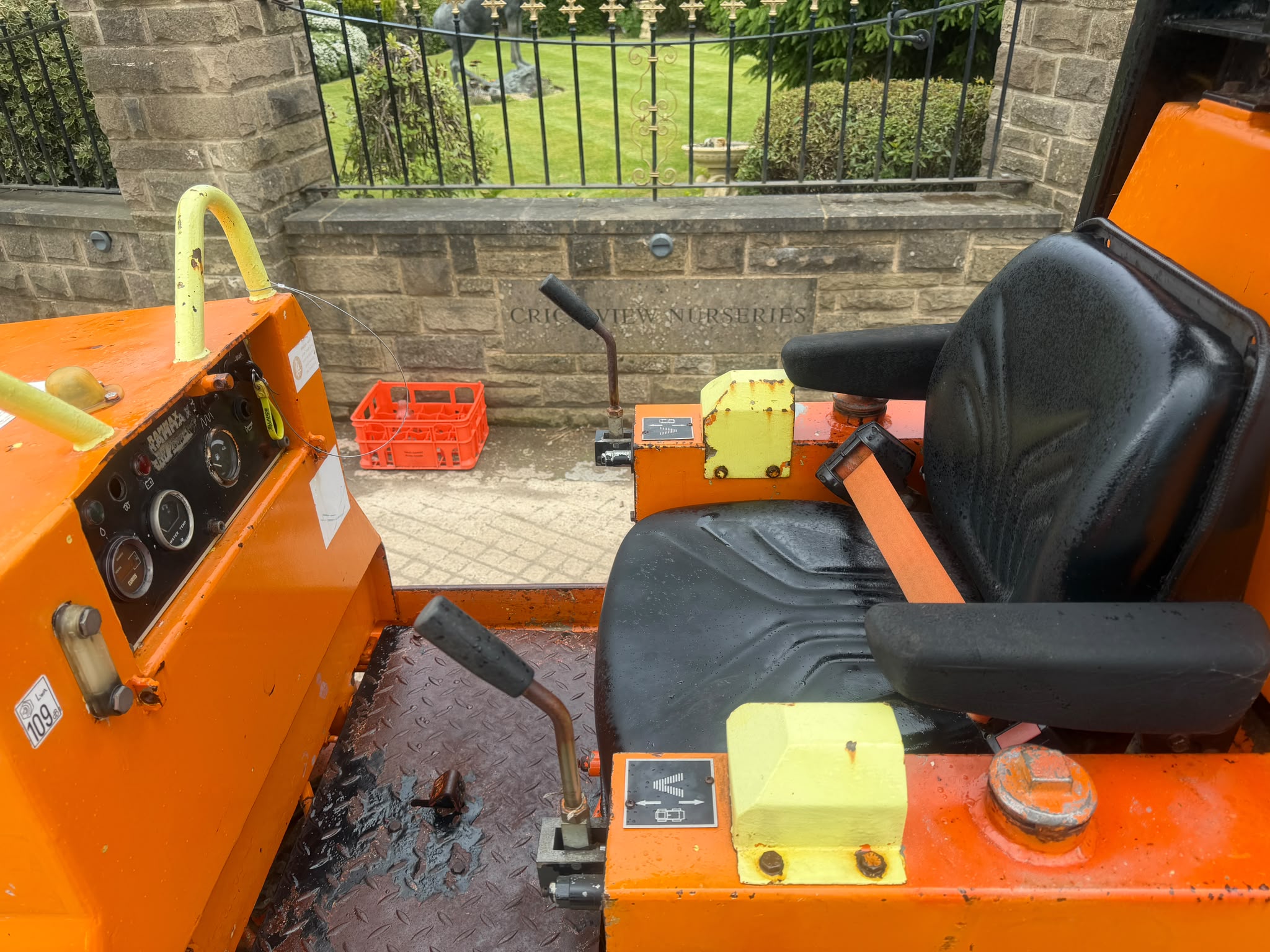 RAMMAX RW2900-HF 1000MM DIESEL RIDE ON TRENCH ROLLER mower for sale in Pilsley, Chesterfield — photo 8