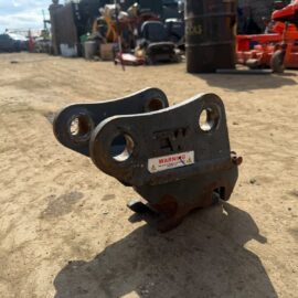 USED 40MM MANUAL QUICK HITCH
