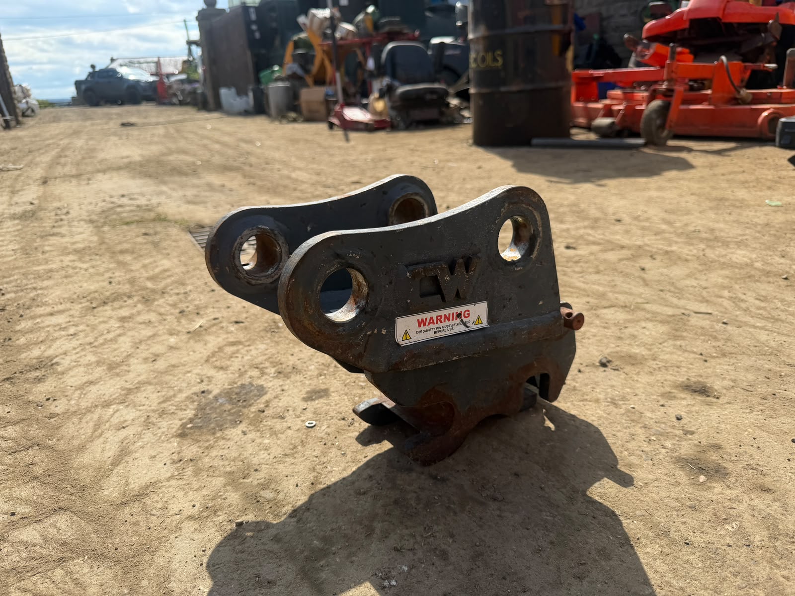 USED 40MM MANUAL QUICK HITCH
