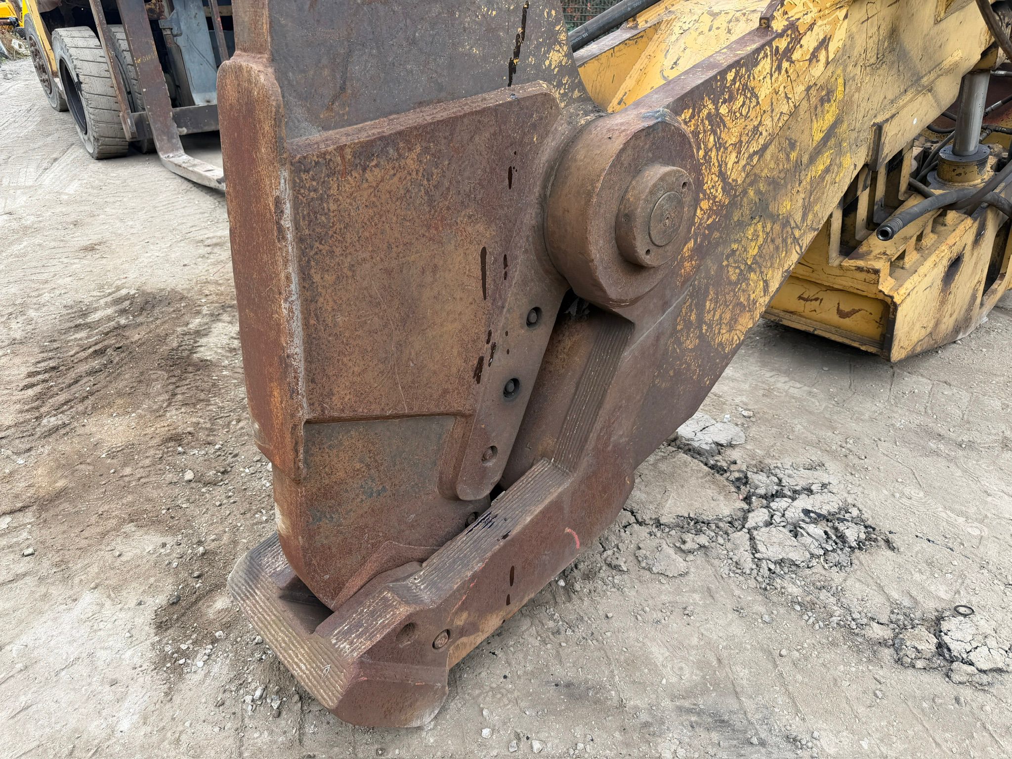 HYDRAULIC EXCAVATOR SHEAR excavator for sale in Pilsley, Chesterfield — photo 3