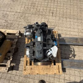 NEW/UNUSED KUBOTA D1105 3 CYLINDER DIESEL ENGINE