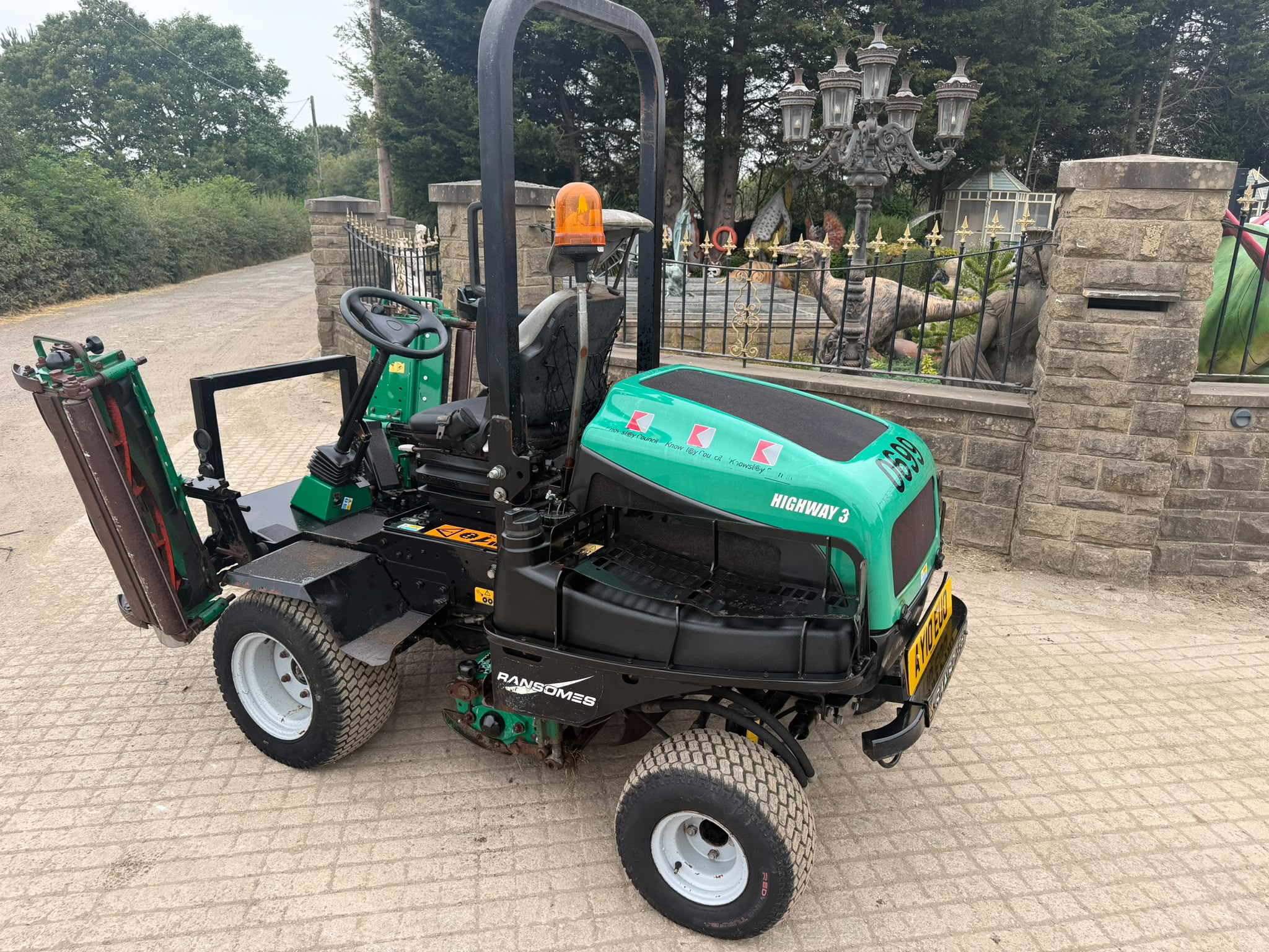 2010 Ransomes mower for sale in Pilsley, Chesterfield — photo 3