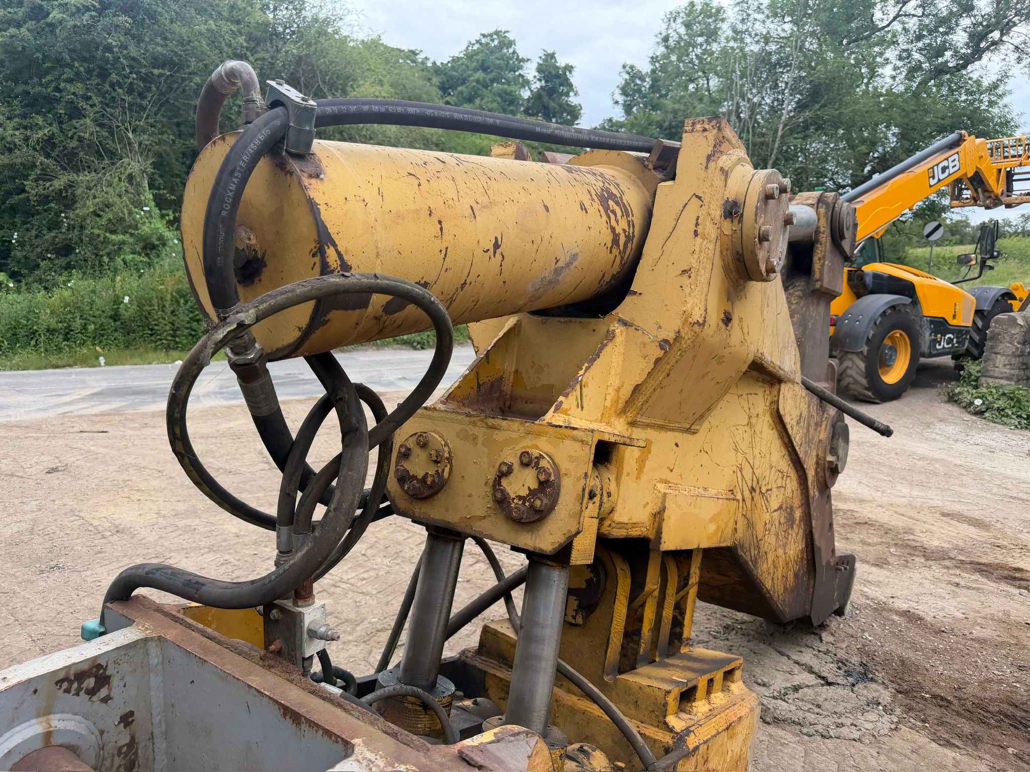 HYDRAULIC EXCAVATOR SHEAR excavator for sale in Pilsley, Chesterfield — photo 2