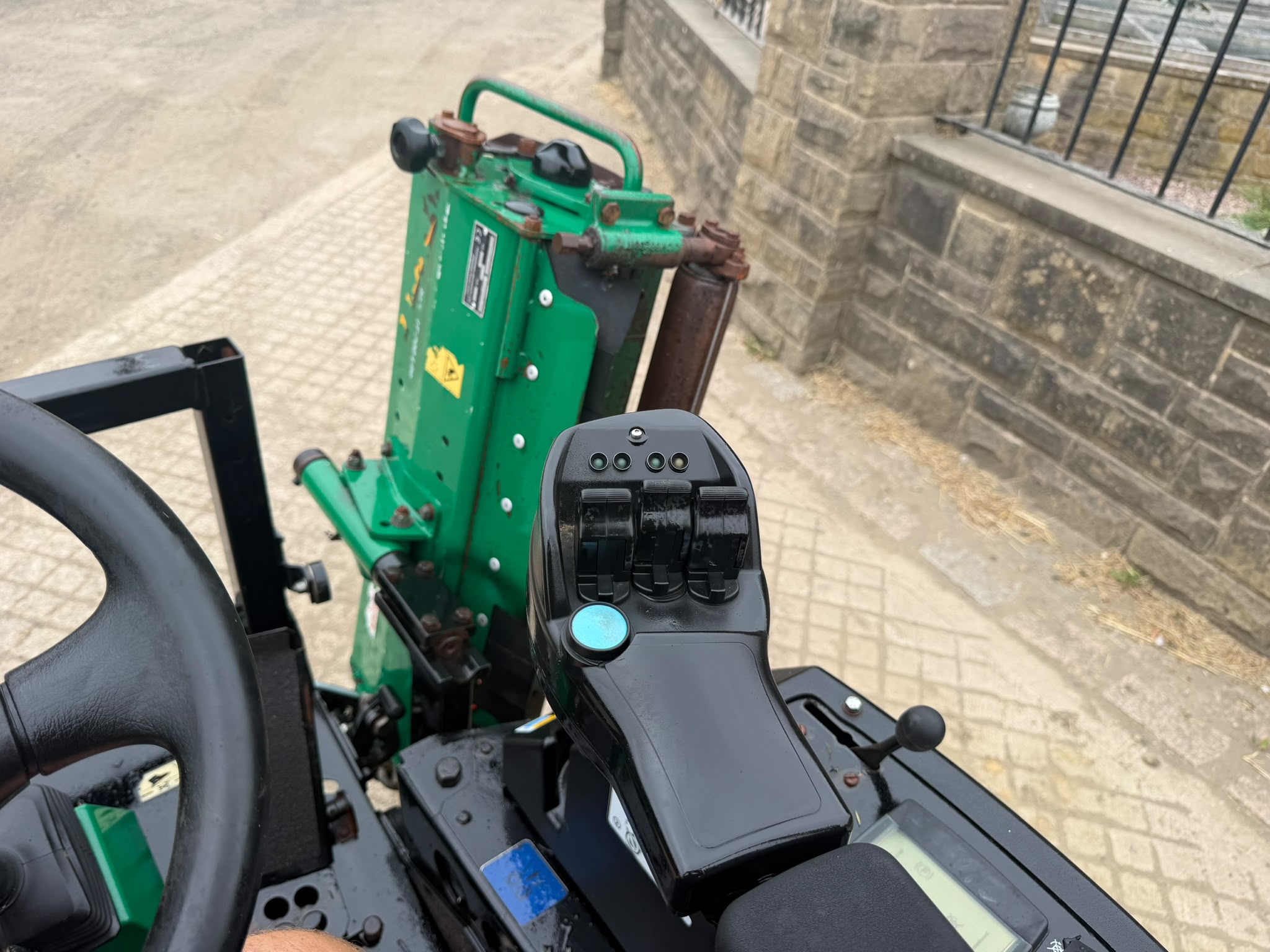 2010 Ransomes mower for sale in Pilsley, Chesterfield — photo 7
