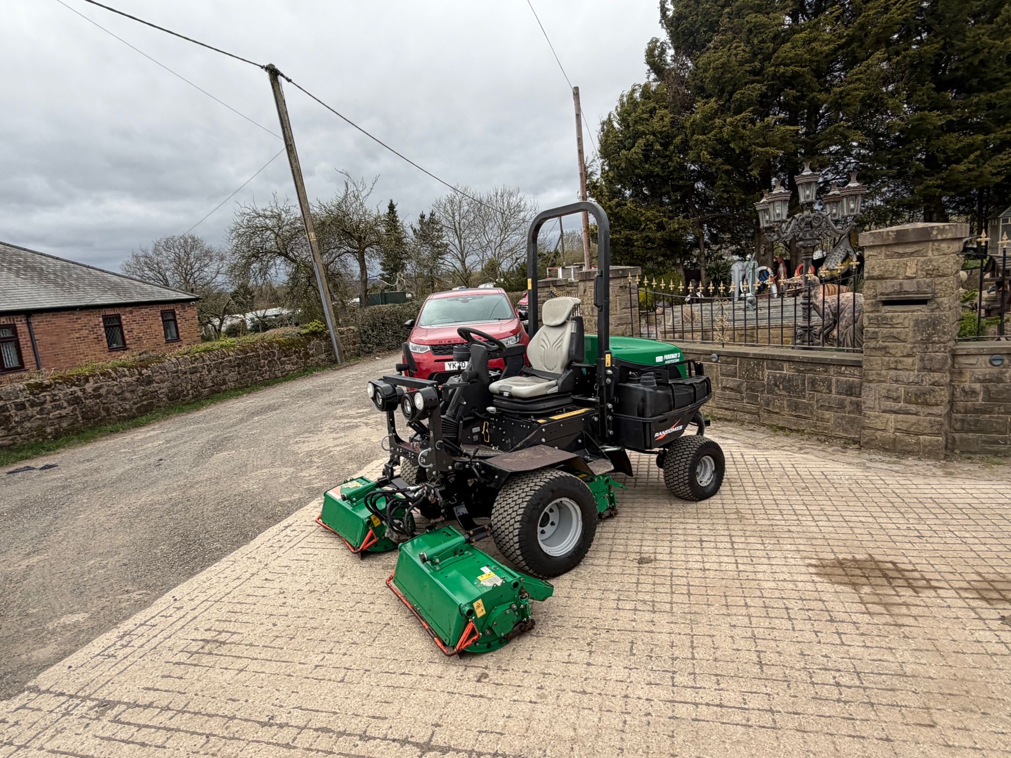 2020 RANSOMES PARKWAY 3 METEOR 4WD 3 GANG RIDE ON FLAIL MOWER