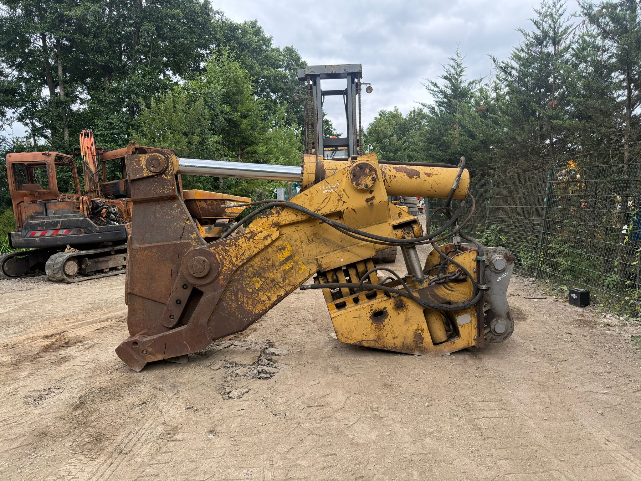 HYDRAULIC EXCAVATOR SHEAR excavator for sale in Pilsley, Chesterfield — photo 6