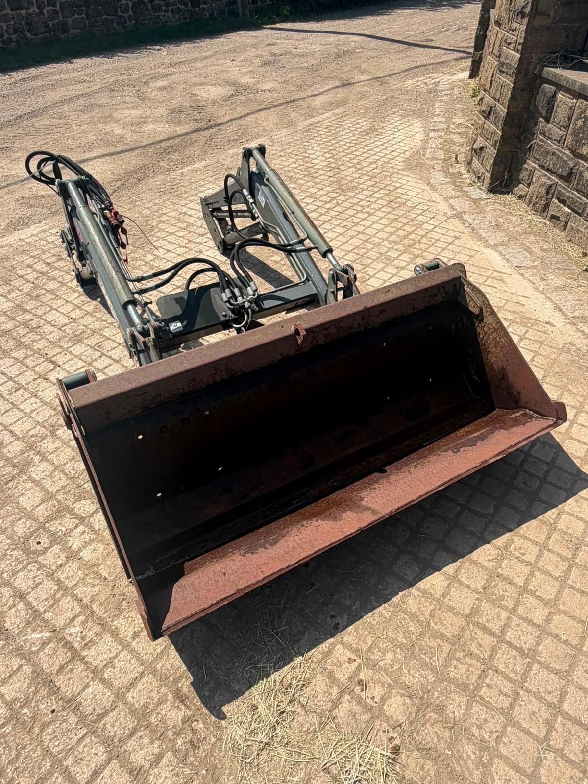 MAILLEUX MX 25C+ FRONT LOADER tractor for sale in Pilsley, Chesterfield — photo 3