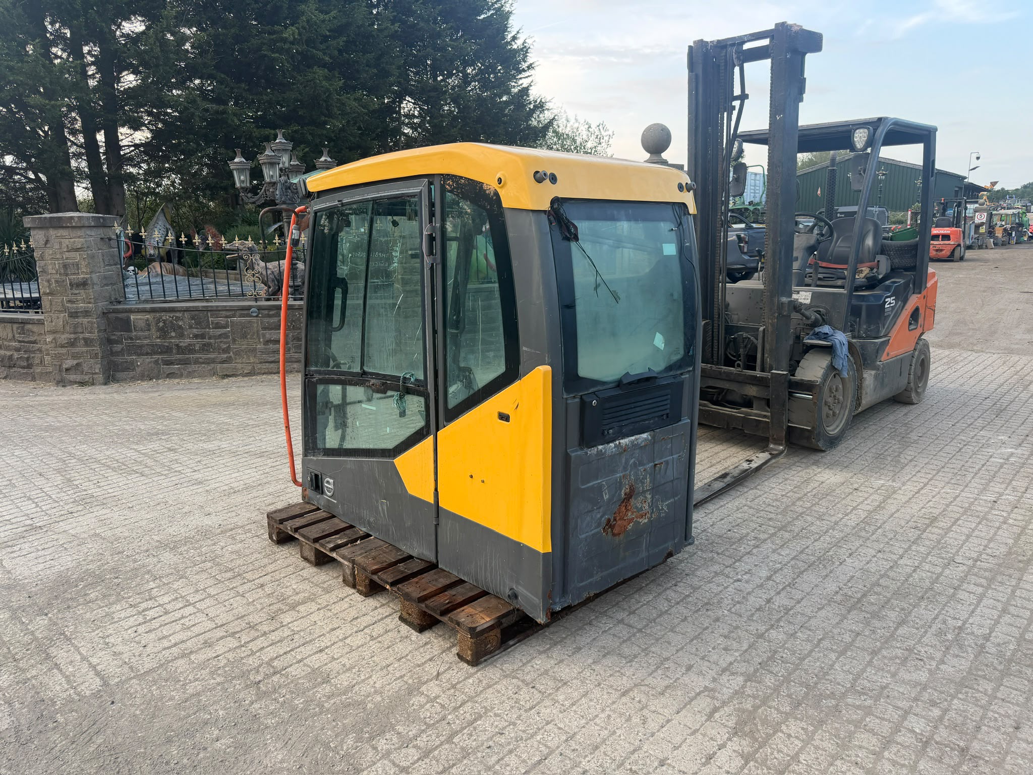 Volvo excavator for sale in Pilsley, Chesterfield — photo 3