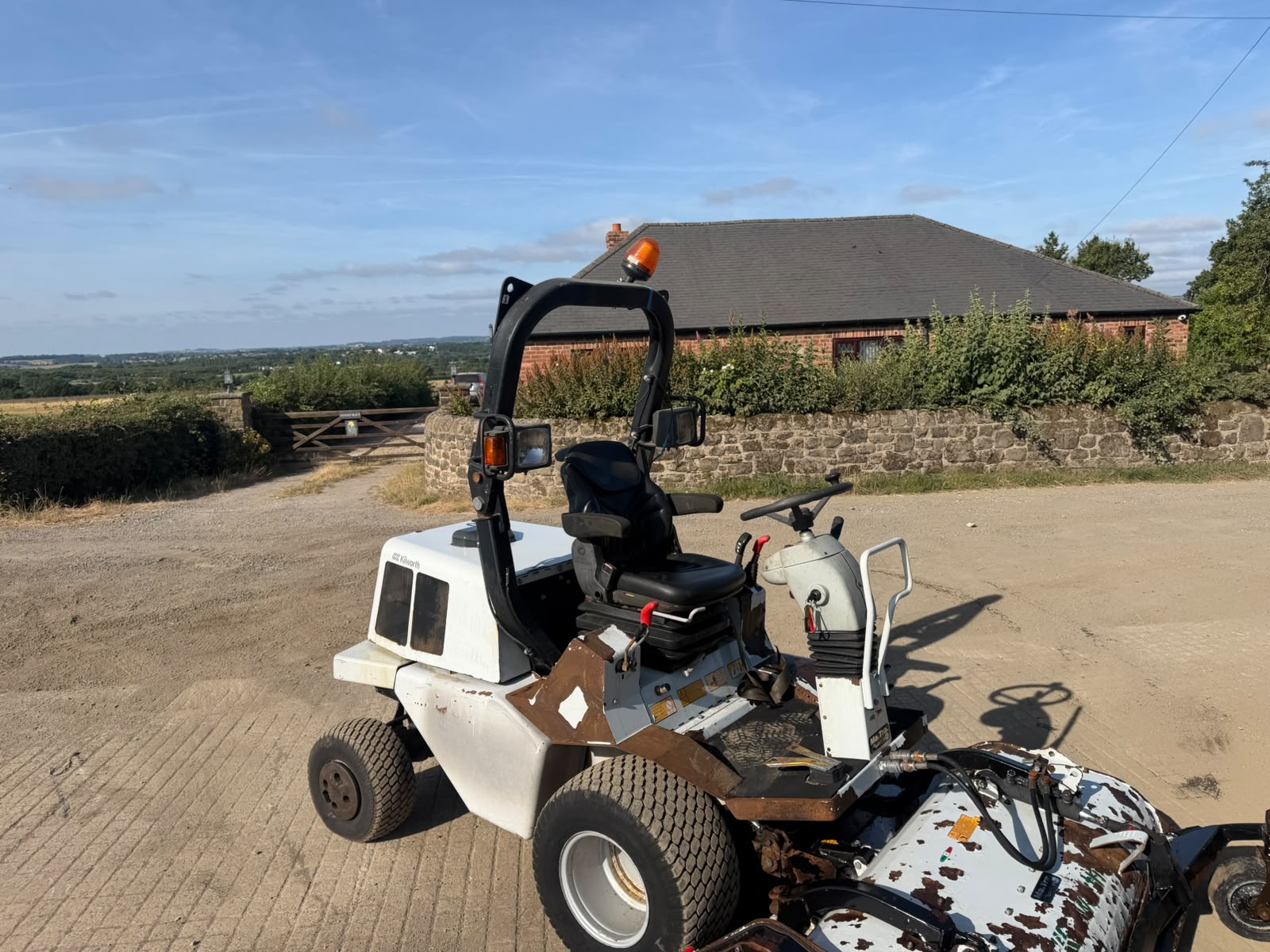 2017 mower for sale in Pilsley, Chesterfield — photo 5
