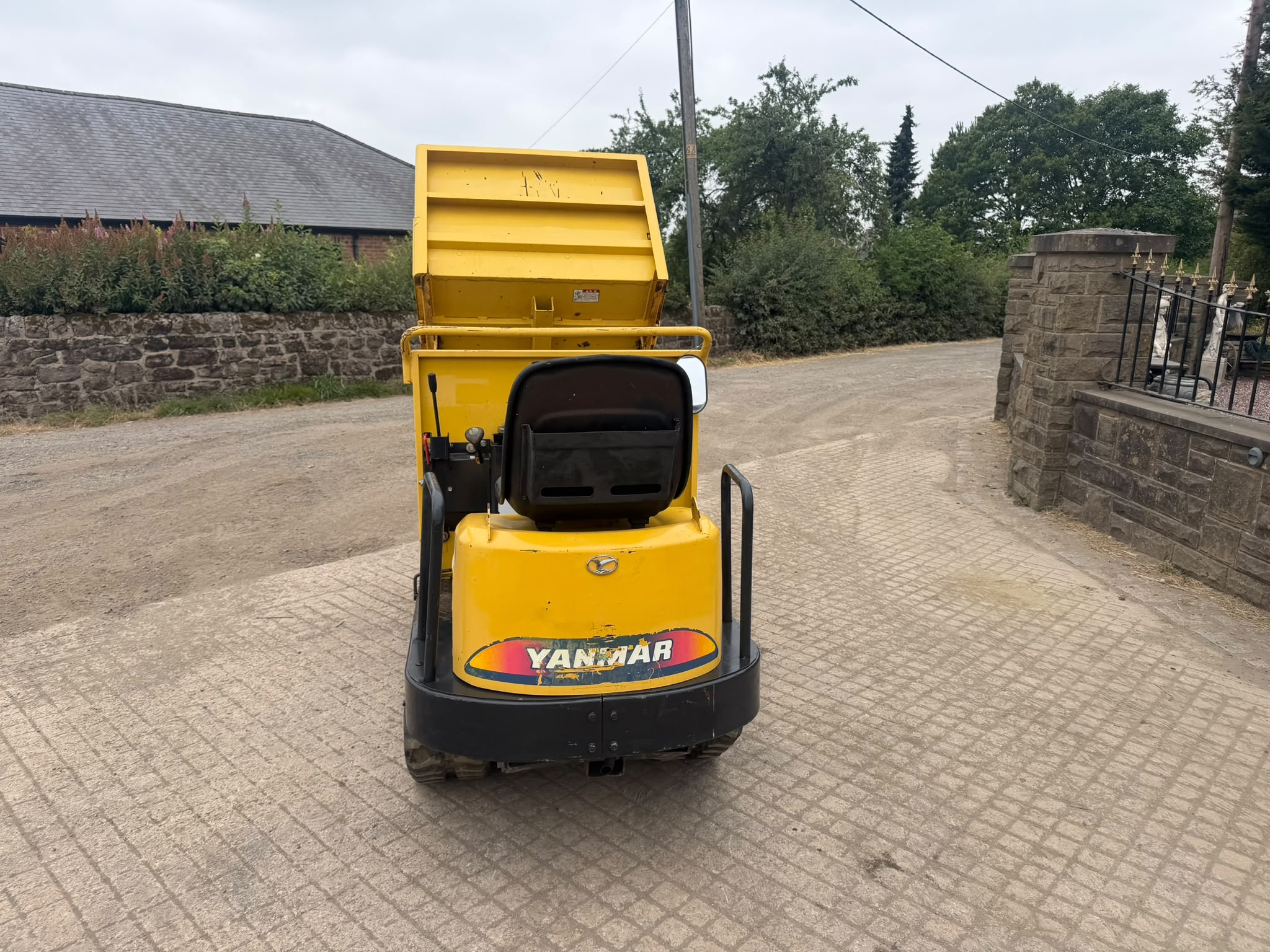 Yanmar dumper for sale in Pilsley, Chesterfield — photo 11