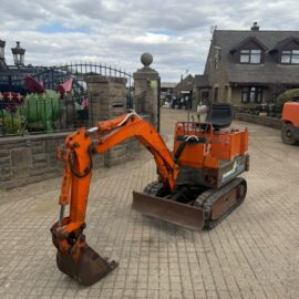 TAKEUCHI JOB-ACE TB080 MIDI EXCAVATOR