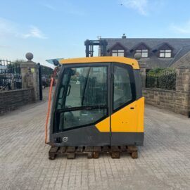 VOLVO EXCAVATOR CAB