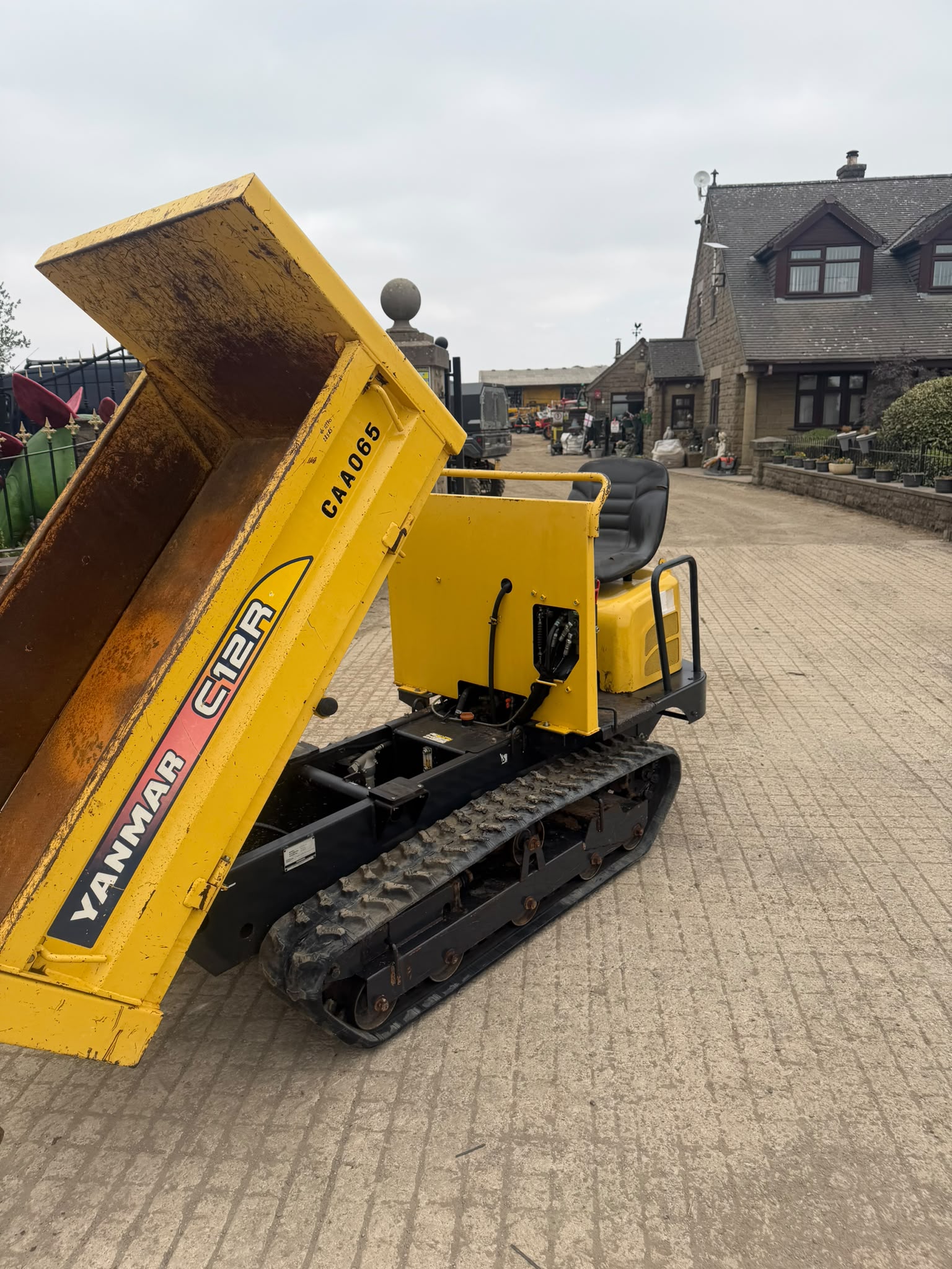 Yanmar dumper for sale in Pilsley, Chesterfield — photo 8