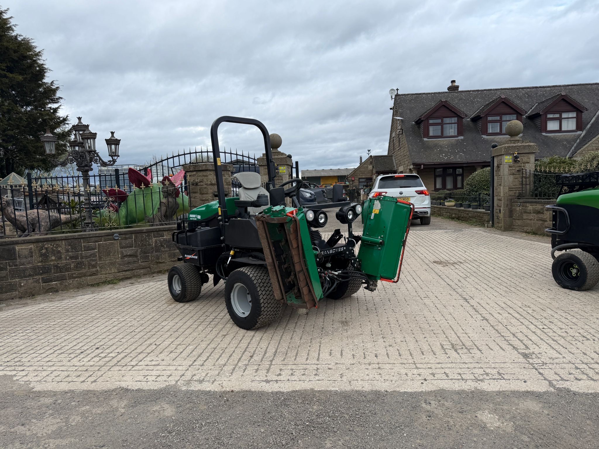2020 Ransomes mower for sale in Pilsley, Chesterfield — photo 10
