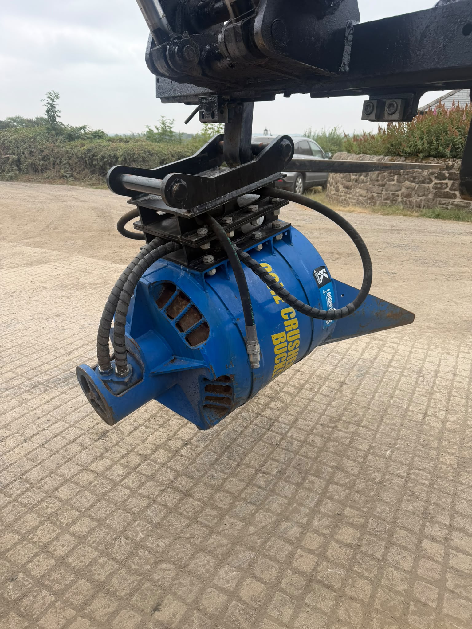 AUGER TORQUE HYDRUALIC EXCAVATOR CONE CRUSHER BUCKET