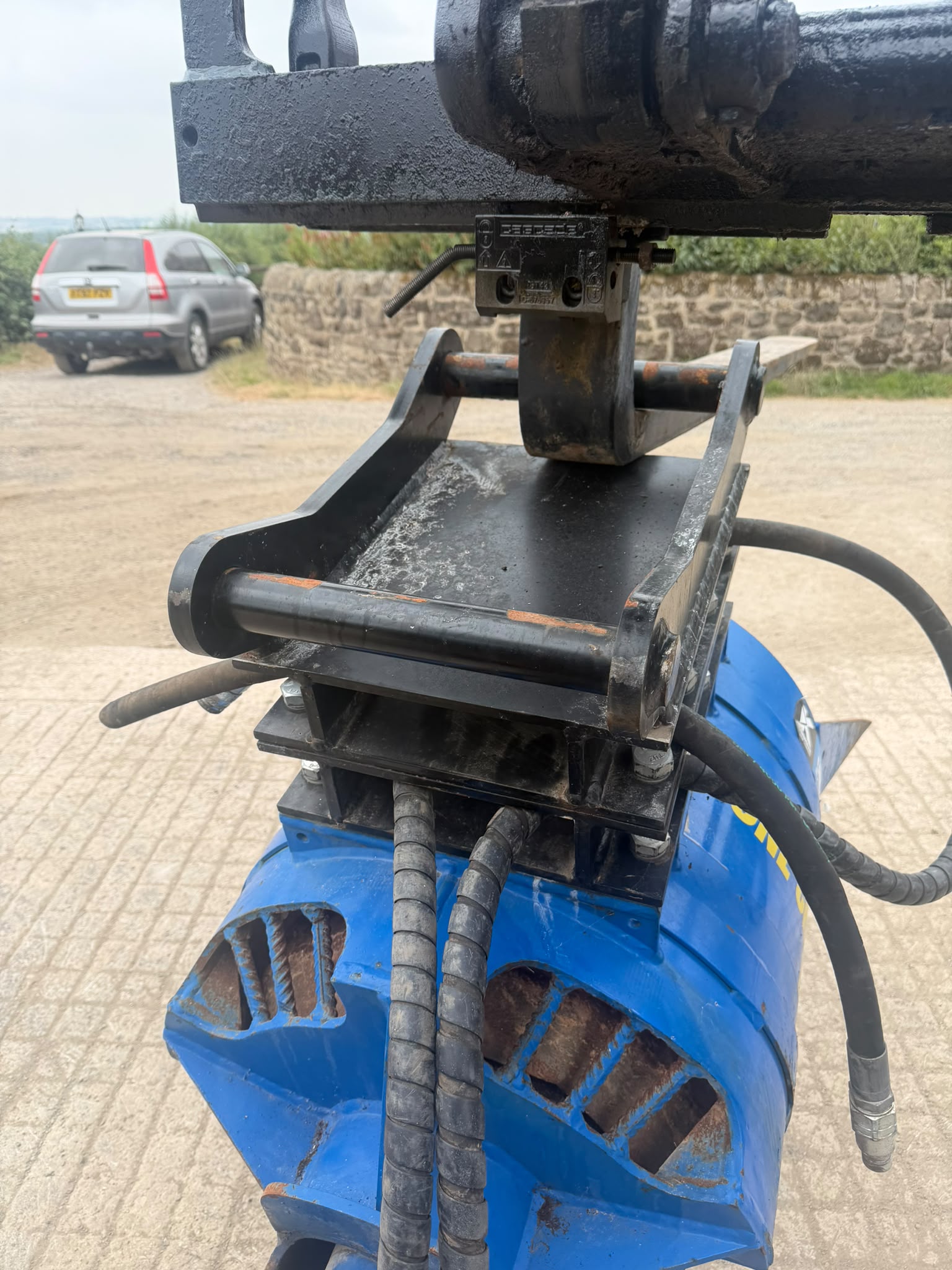 AUGER TORQUE HYDRUALIC EXCAVATOR CONE CRUSHER BUCKET excavator for sale in Pilsley, Chesterfield — photo 6