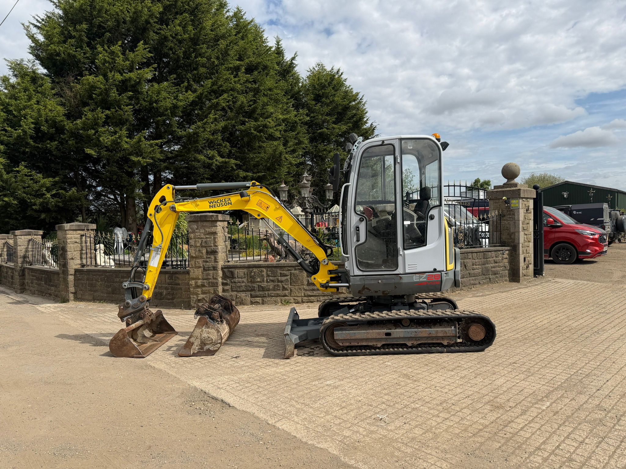 2017 WACKER NEUSON EZ28 VDS MINI EXCAVATOR