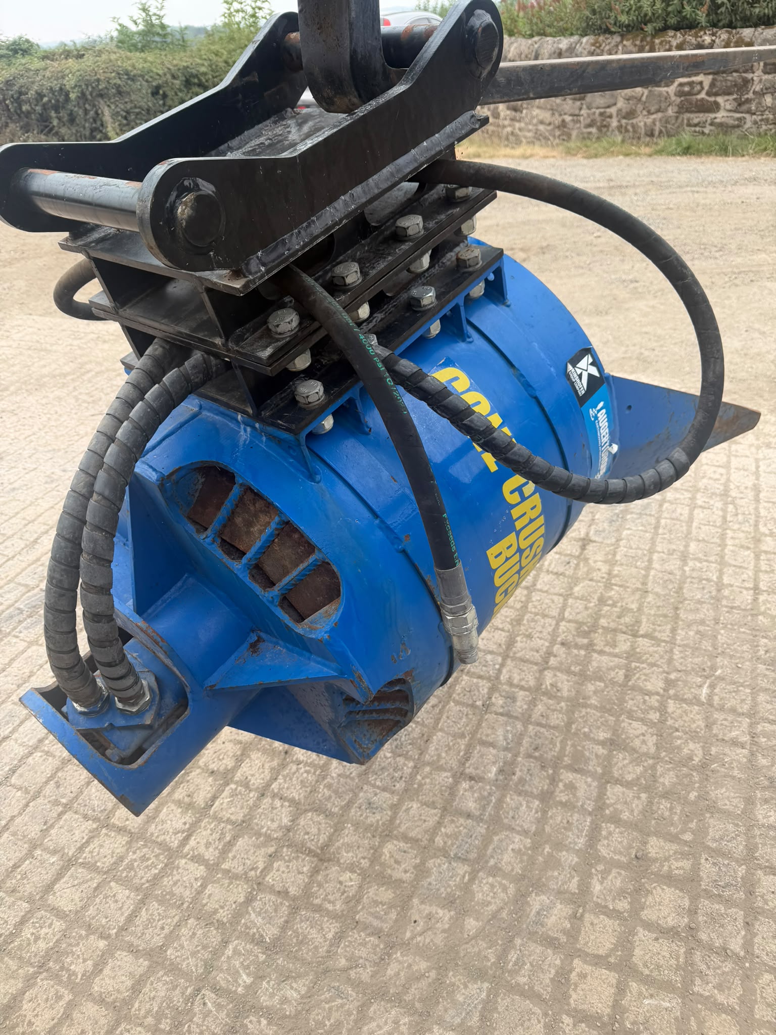 AUGER TORQUE HYDRUALIC EXCAVATOR CONE CRUSHER BUCKET excavator for sale in Pilsley, Chesterfield — photo 8