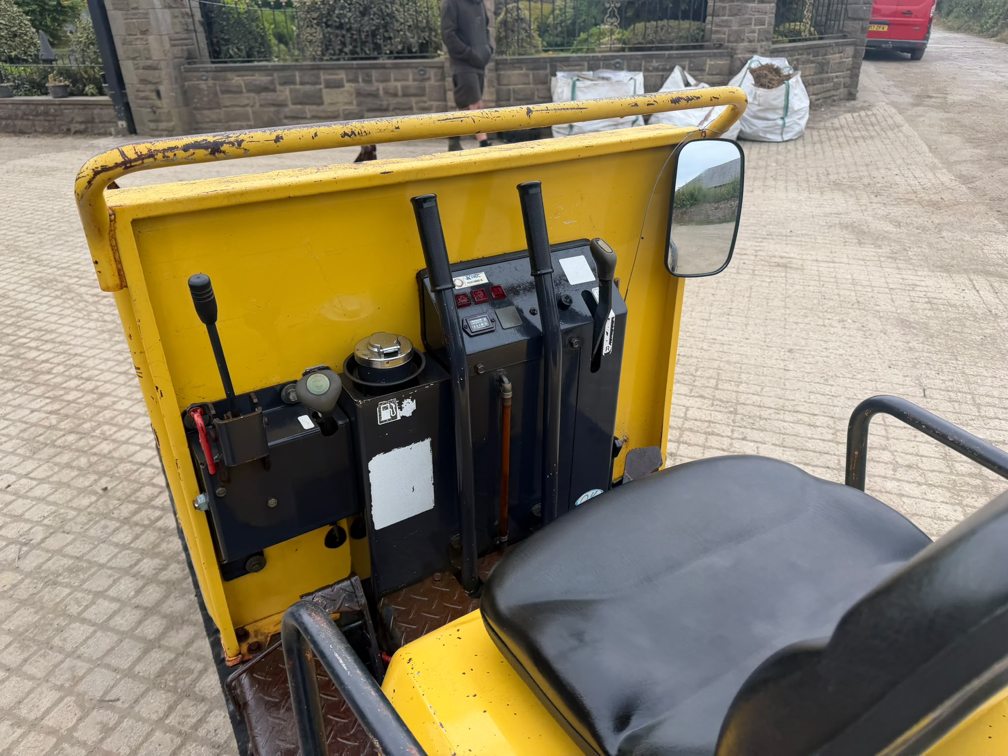 Yanmar dumper for sale in Pilsley, Chesterfield — photo 9
