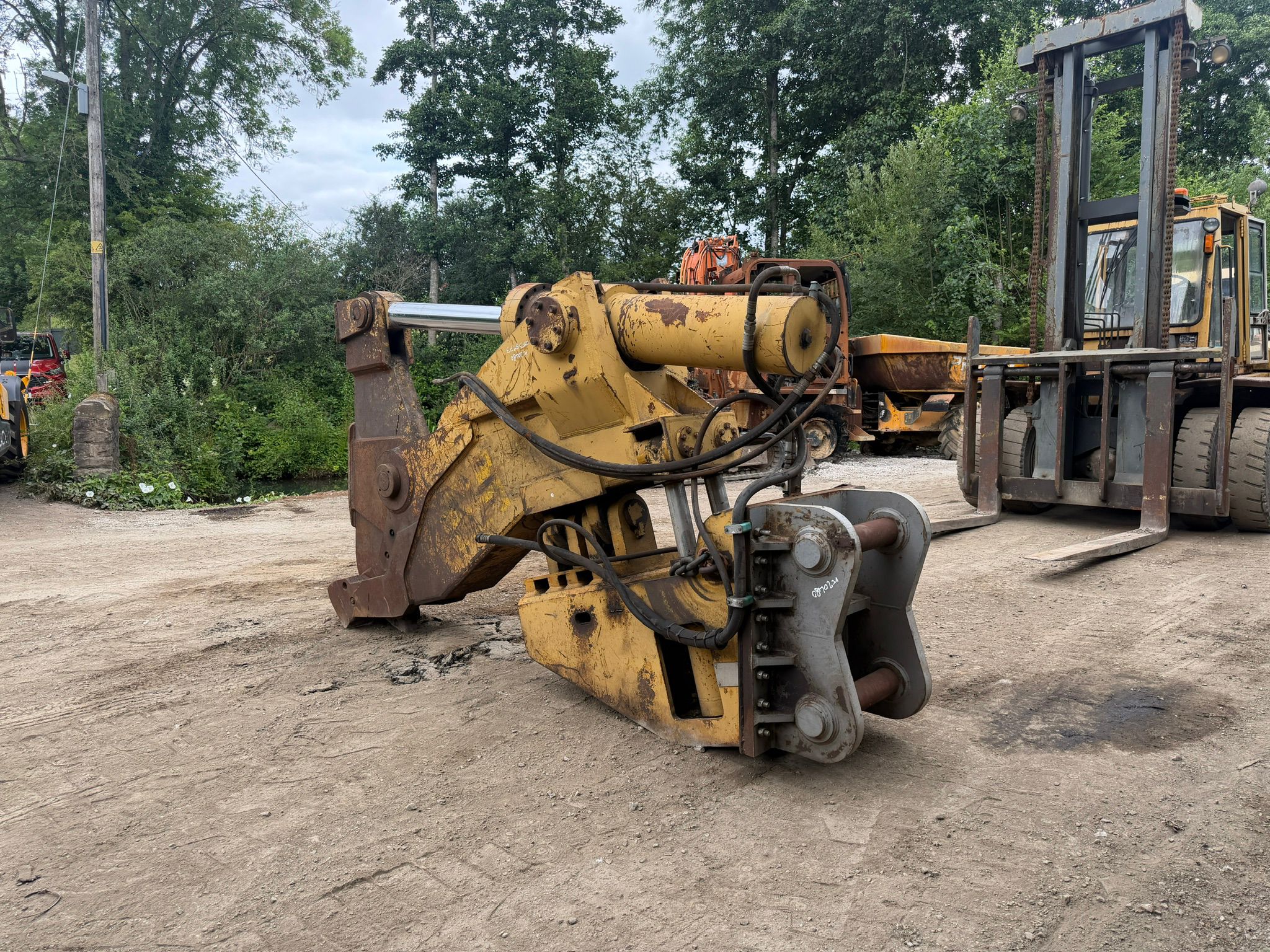 HYDRAULIC EXCAVATOR SHEAR excavator for sale in Pilsley, Chesterfield — photo 11
