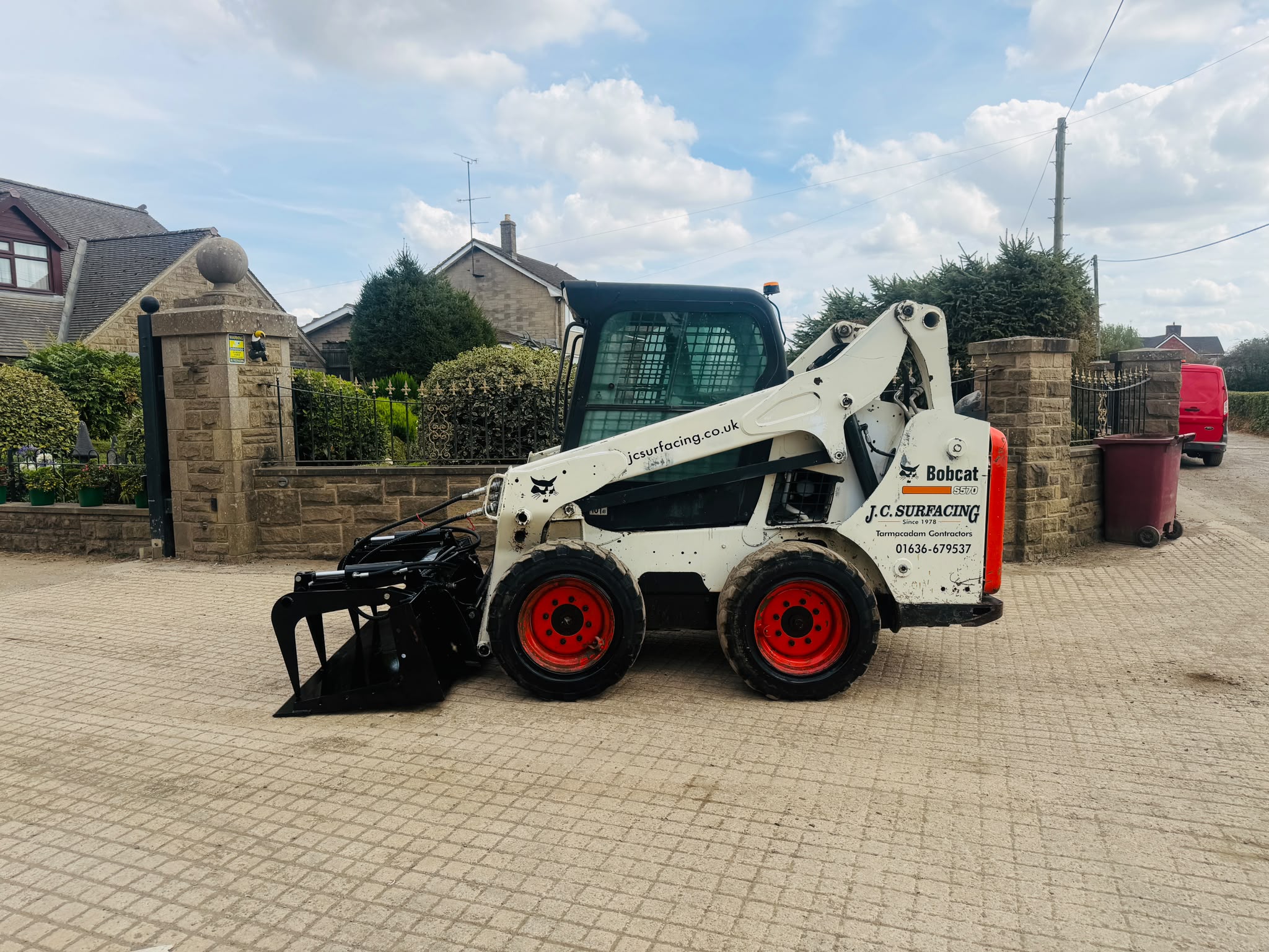 2018 Bobcat loader for sale in Pilsley, Chesterfield — photo 7