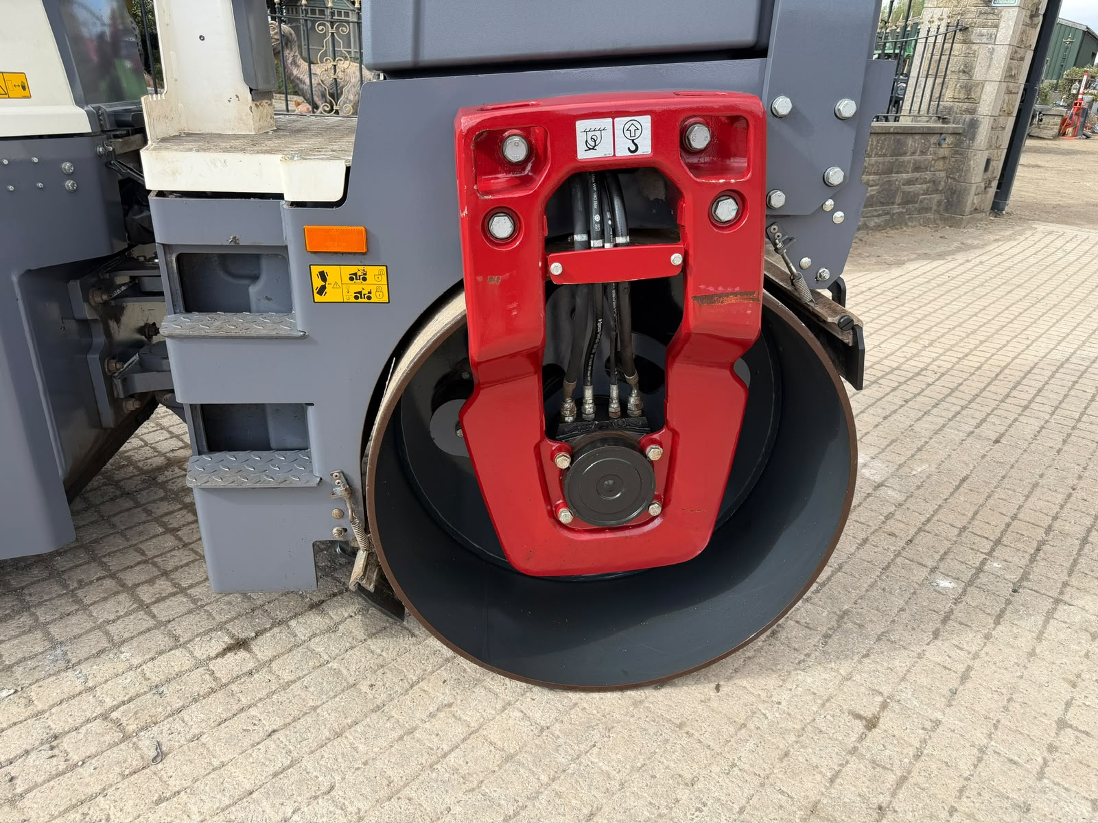 2024 Dynapac compactor for sale in Pilsley, Chesterfield — photo 2