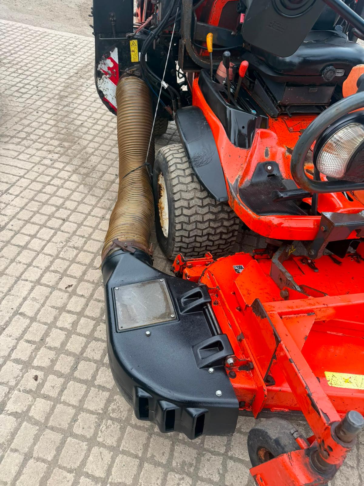 2013 Kubota mower for sale in Pilsley, Chesterfield — photo 2