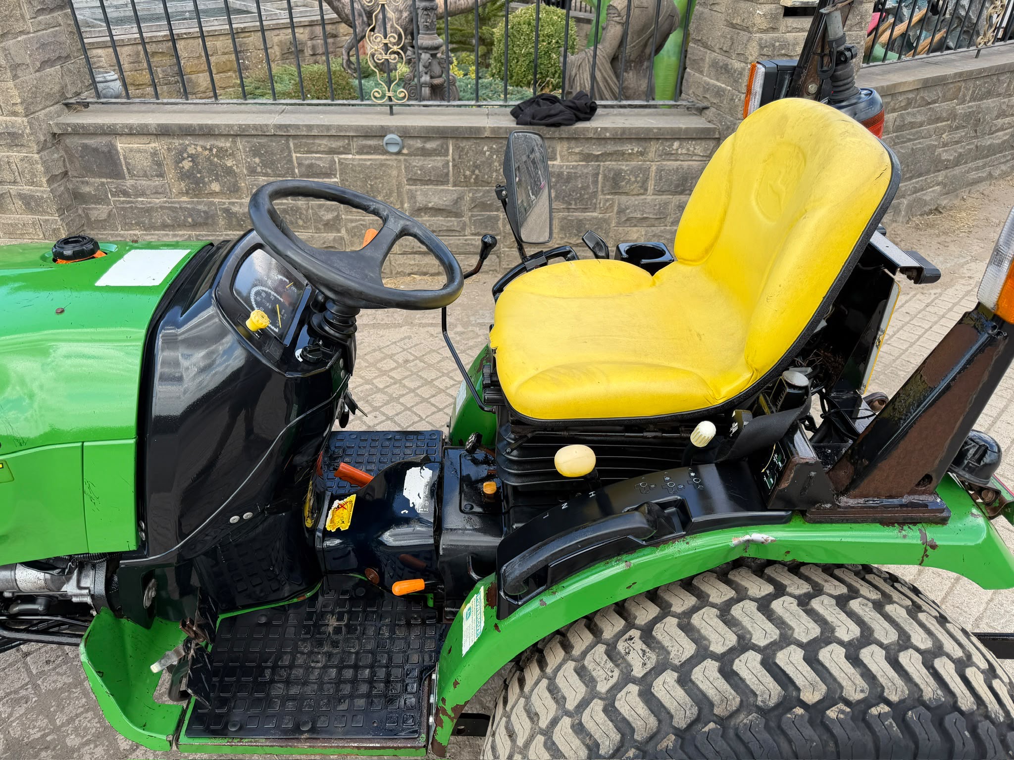 2006 John Deere tractor for sale in Pilsley, Chesterfield — photo 2