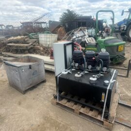 HYDRAULIC POWER PACK & PIPES AND CONTROL BOX