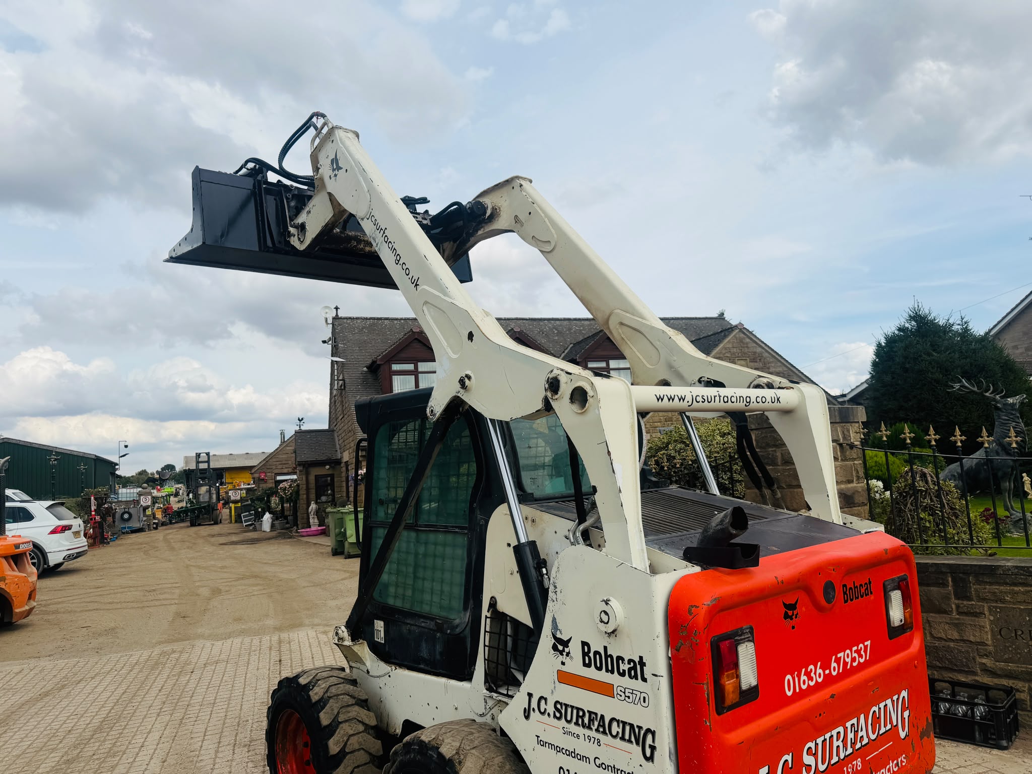 2018 Bobcat loader for sale in Pilsley, Chesterfield — photo 10
