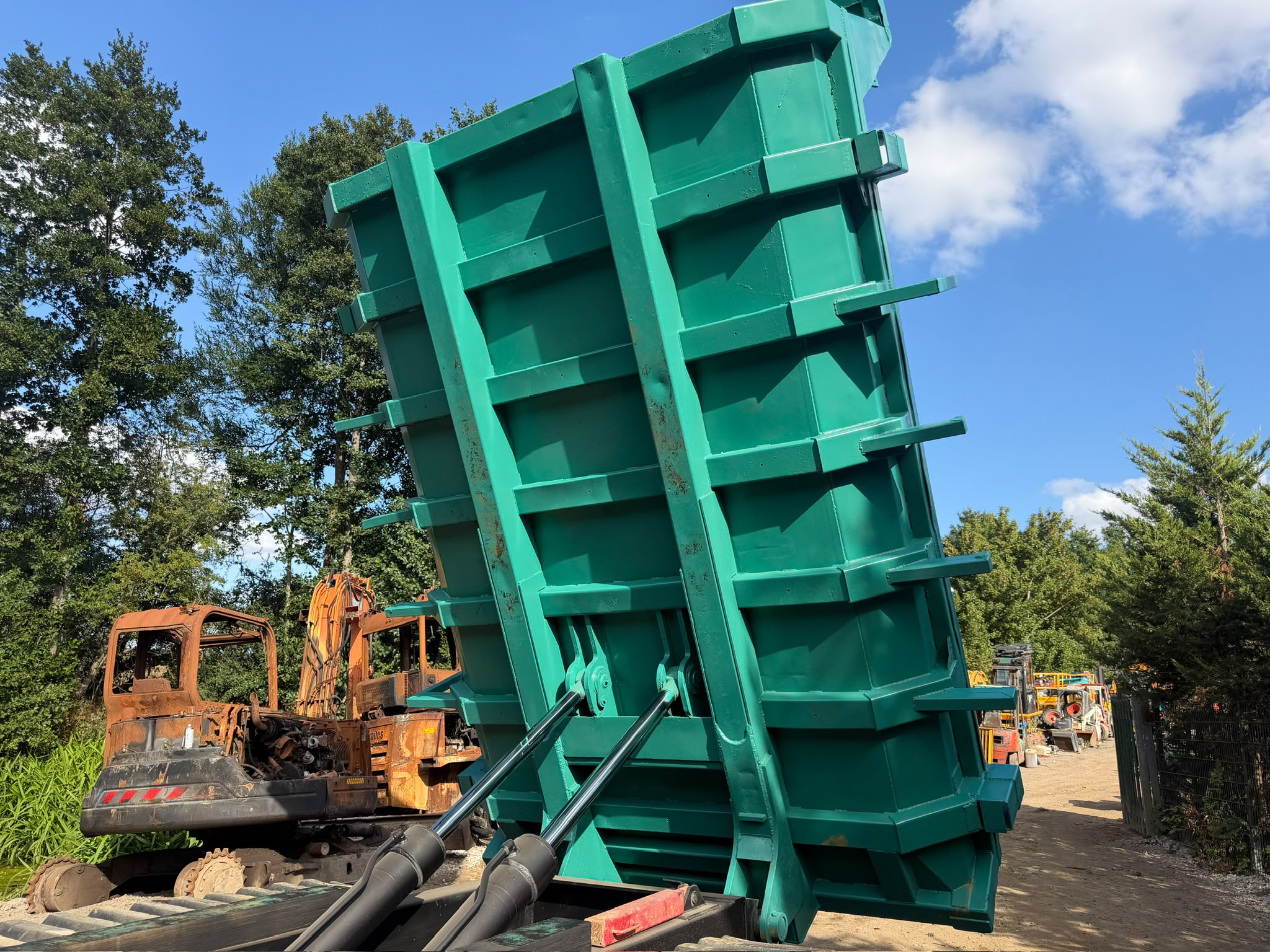 IHI IC100-2 10 TON TRACKED DUMPER dumper for sale in Pilsley, Chesterfield — photo 12