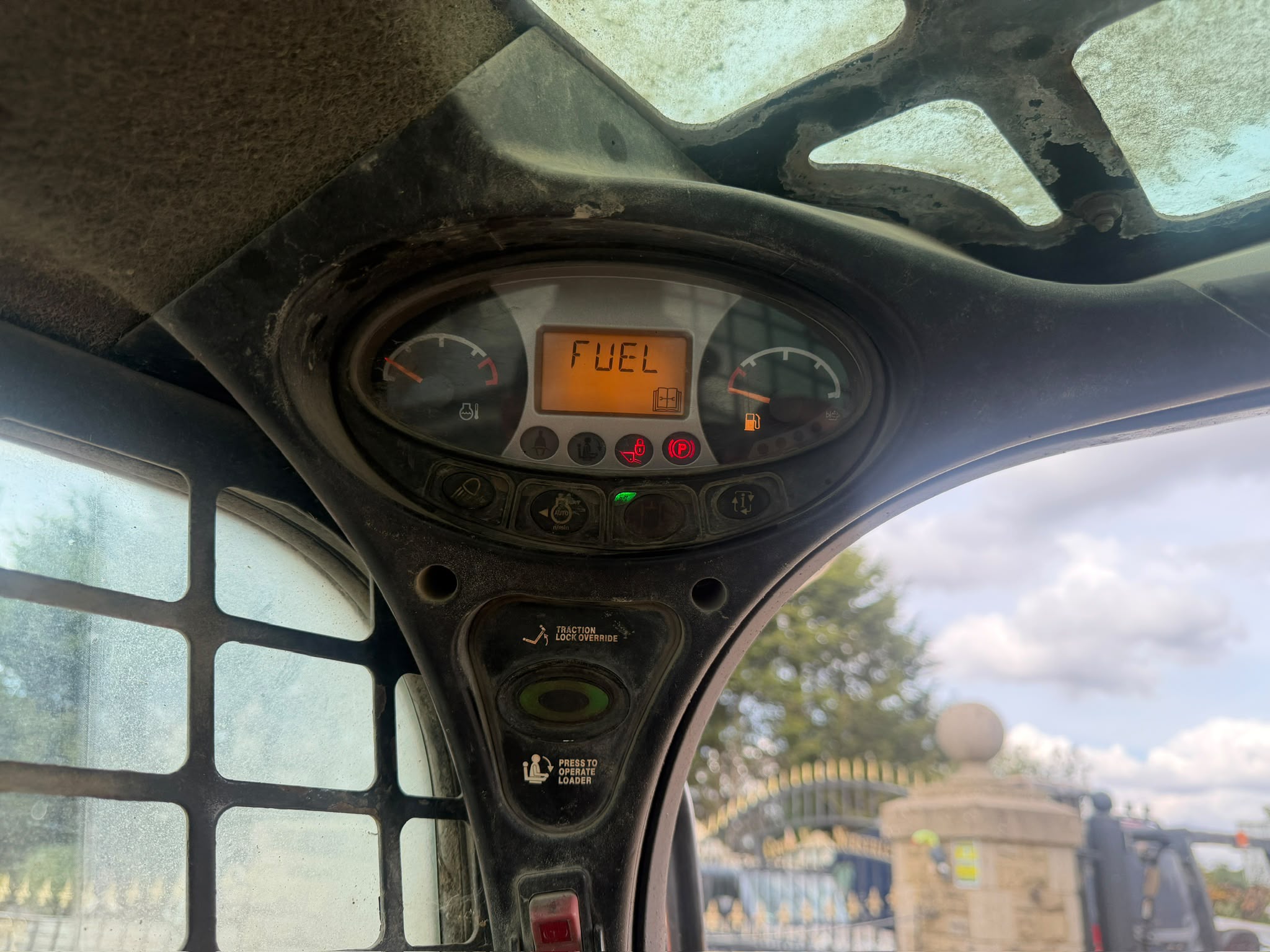 2018 Bobcat loader for sale in Pilsley, Chesterfield — photo 9