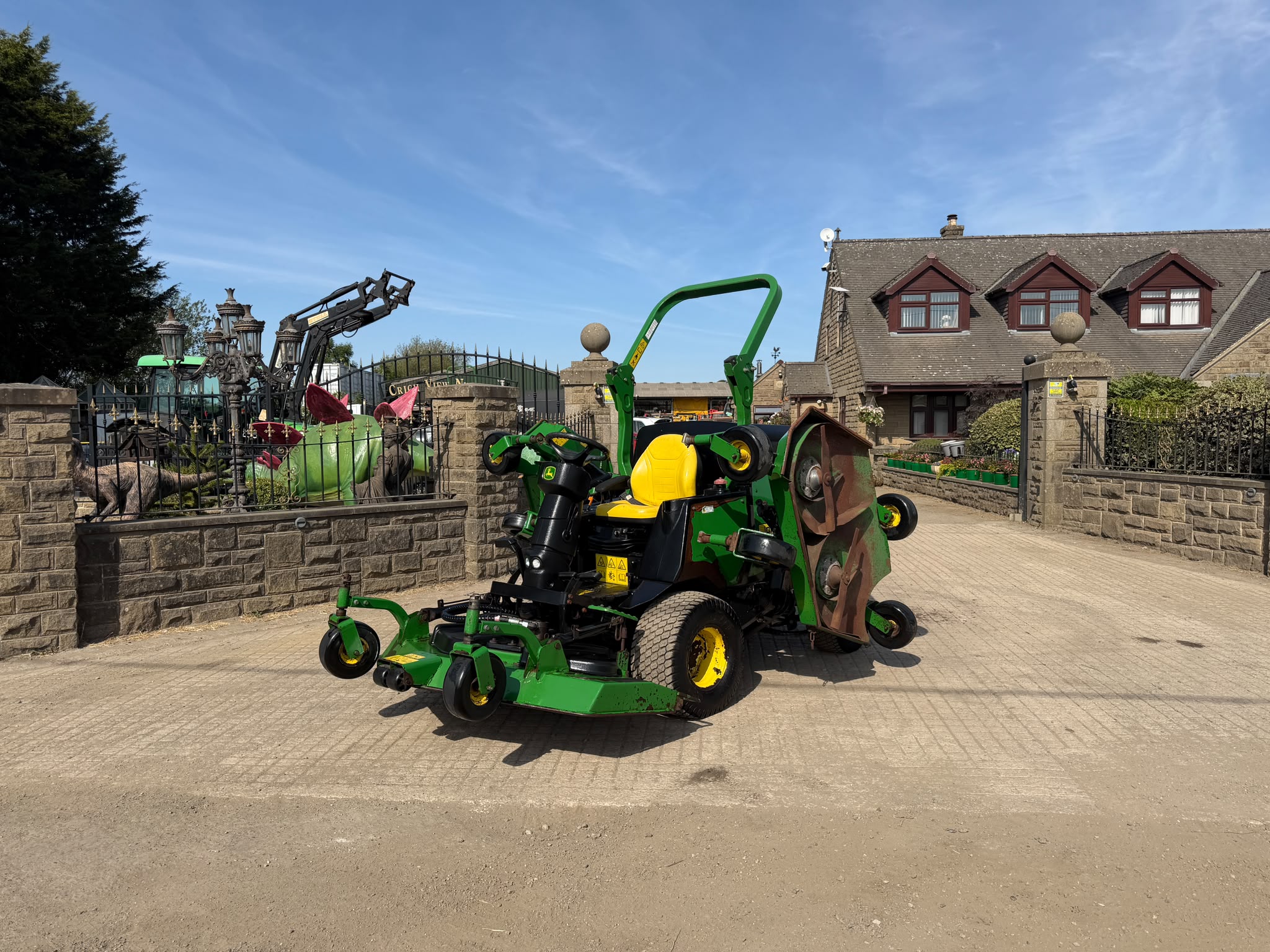 2013 JOHN DEERE WAM1600T 4WD 3 GANG ROTARY BATWING MOWER
