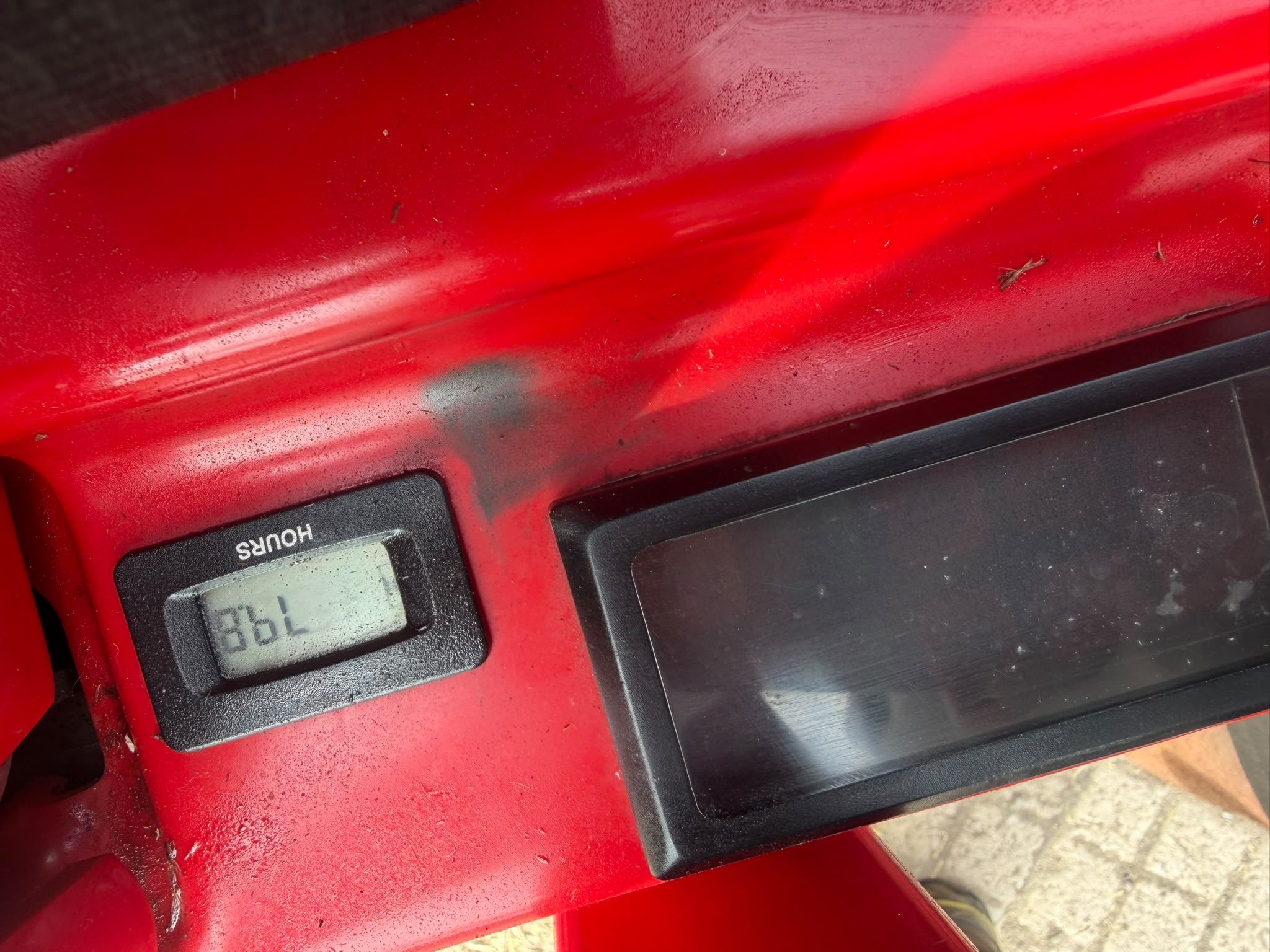 2022 mower for sale in Pilsley, Chesterfield — photo 4