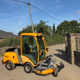 2012 STIGA TITAN 32H 4WD DIESEL OUTFRONT RIDE ON MOWER WITH SNOW PLOUGH AND SIDE BRUSH SWEEPER