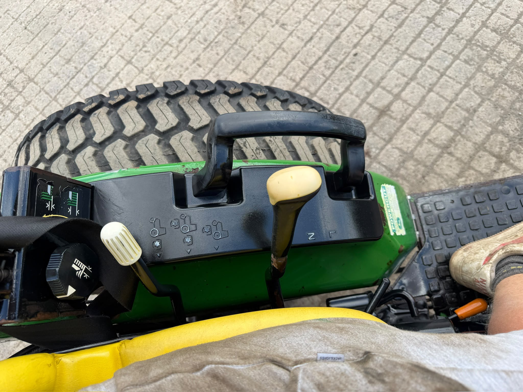 2006 John Deere tractor for sale in Pilsley, Chesterfield — photo 10