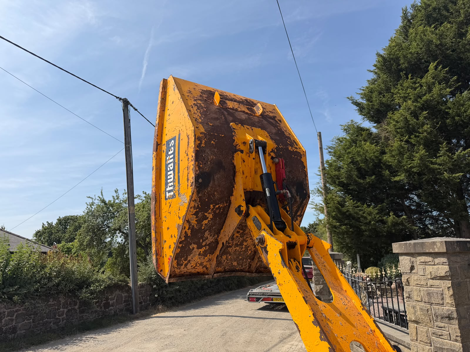 2009 Thwaites dumper for sale in Pilsley, Chesterfield — photo 2