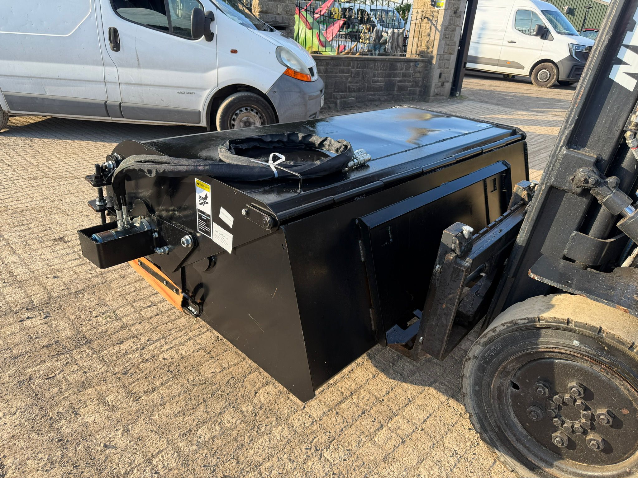 2025 loader for sale in Pilsley, Chesterfield — photo 4