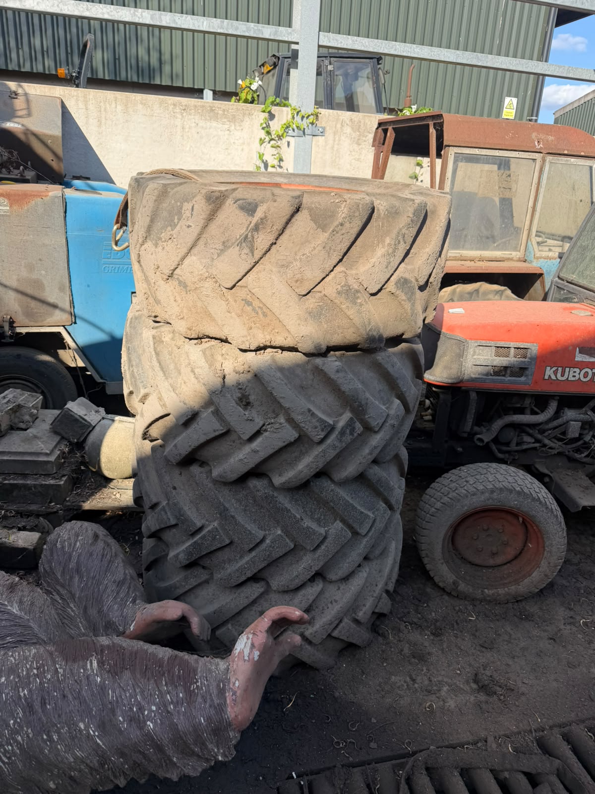SET OF AUSA 6 TON DUMPER WHEELS & TYRES