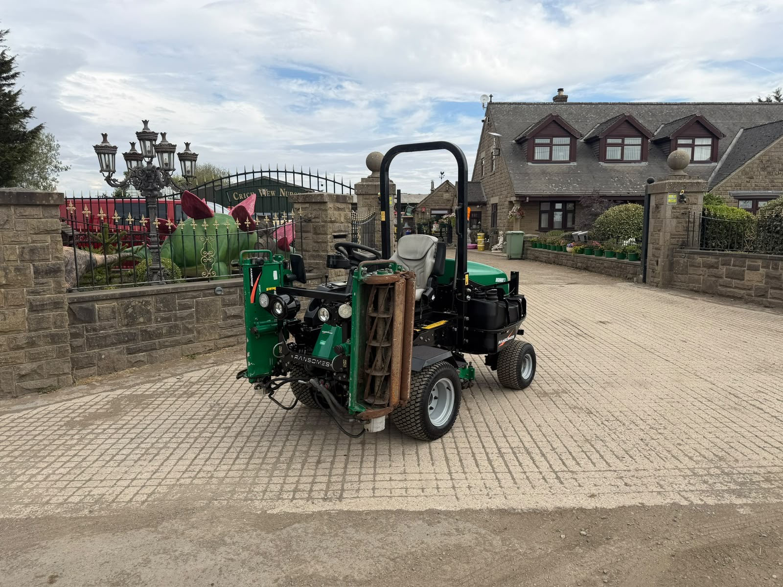 2017 Ransomes mower for sale in Pilsley, Chesterfield — photo 3