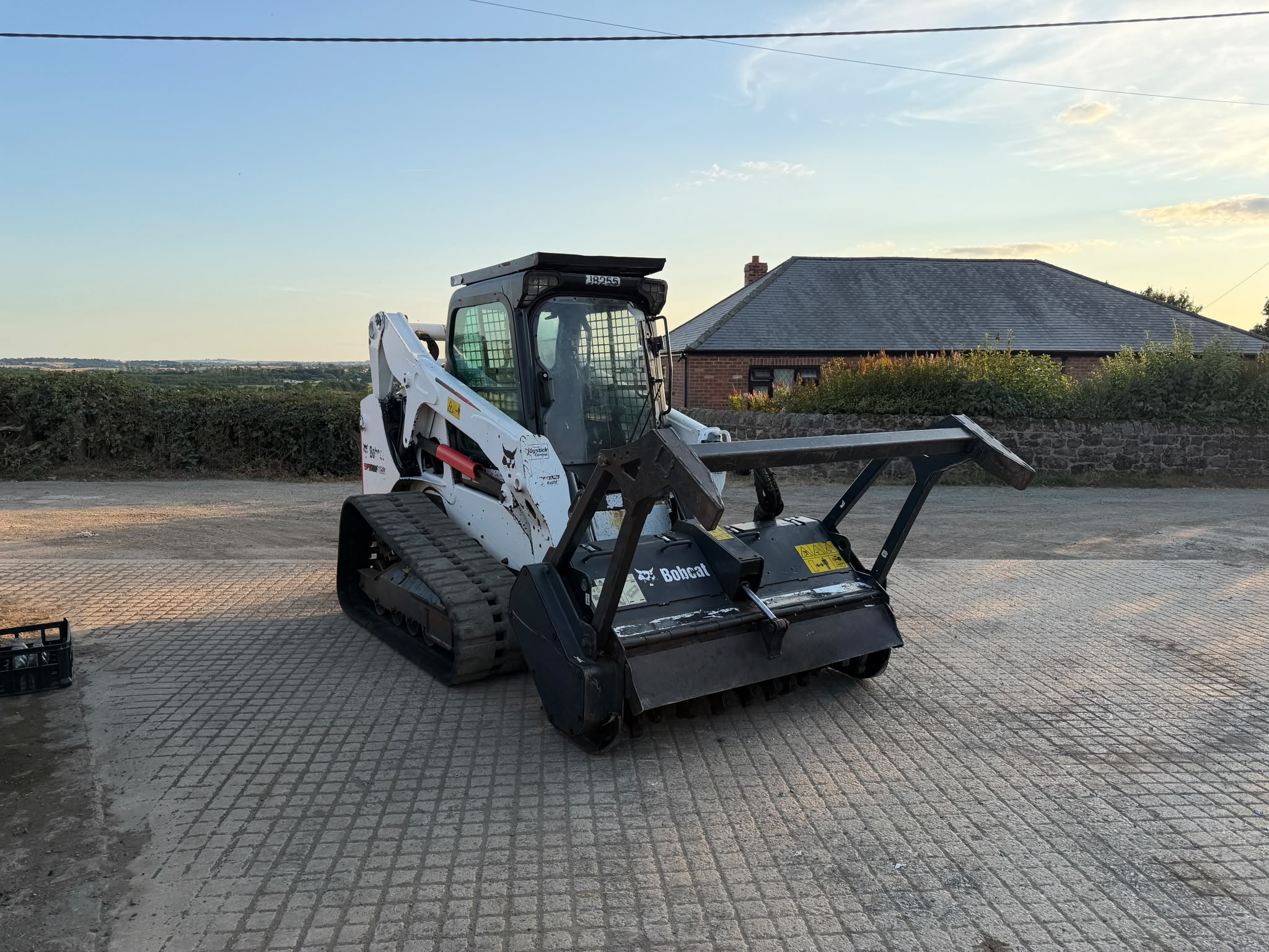 2017 BOBCAT T650 TRACKED SKIDSTEER LOADER WITH BOBCAT FRC150ST FORESTRY MULCHER
