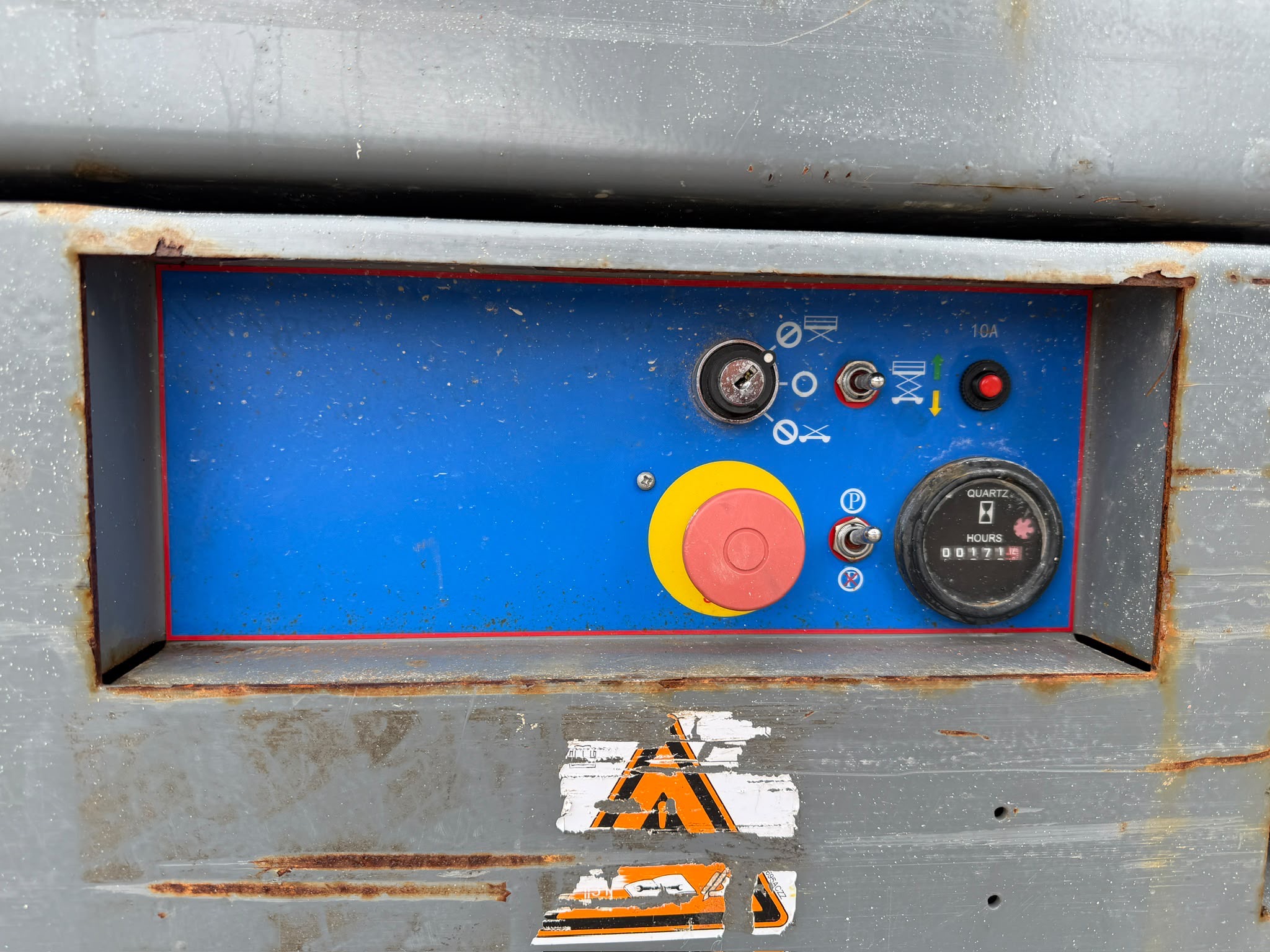 2021 Skyjack scissor lift for sale in Pilsley, Chesterfield — photo 10