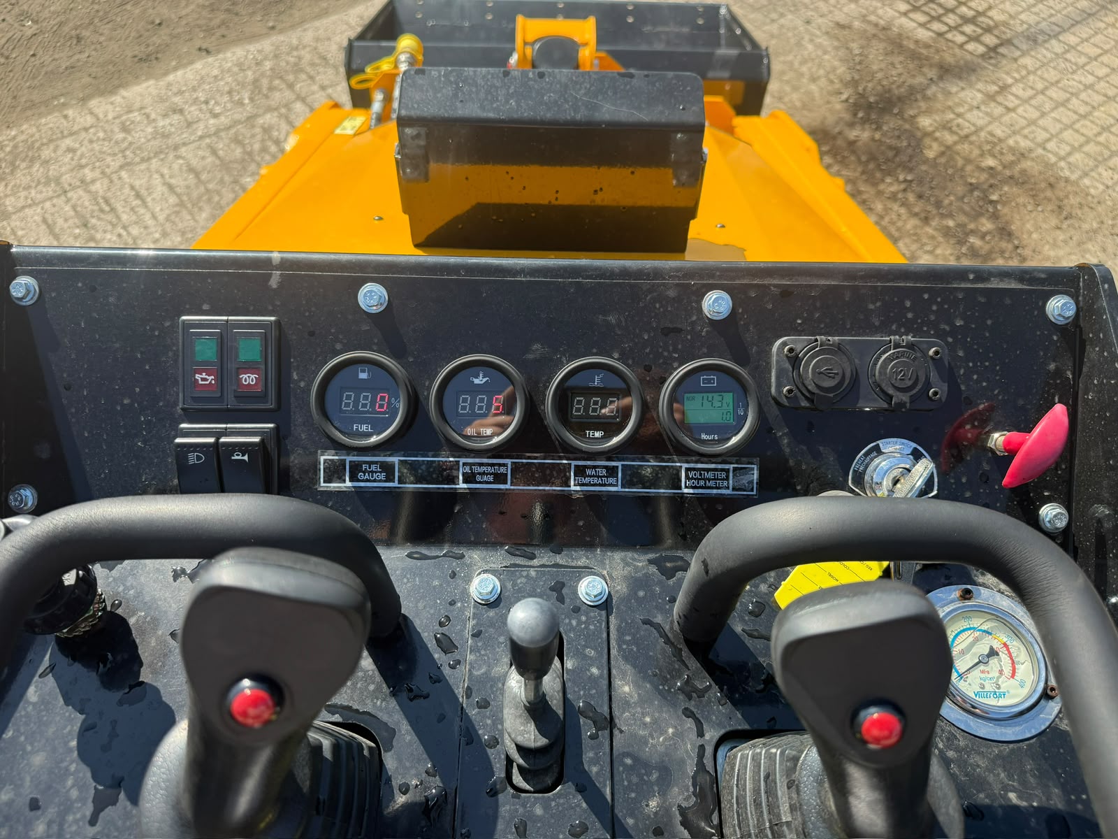 2026 loader for sale in Pilsley, Chesterfield — photo 4