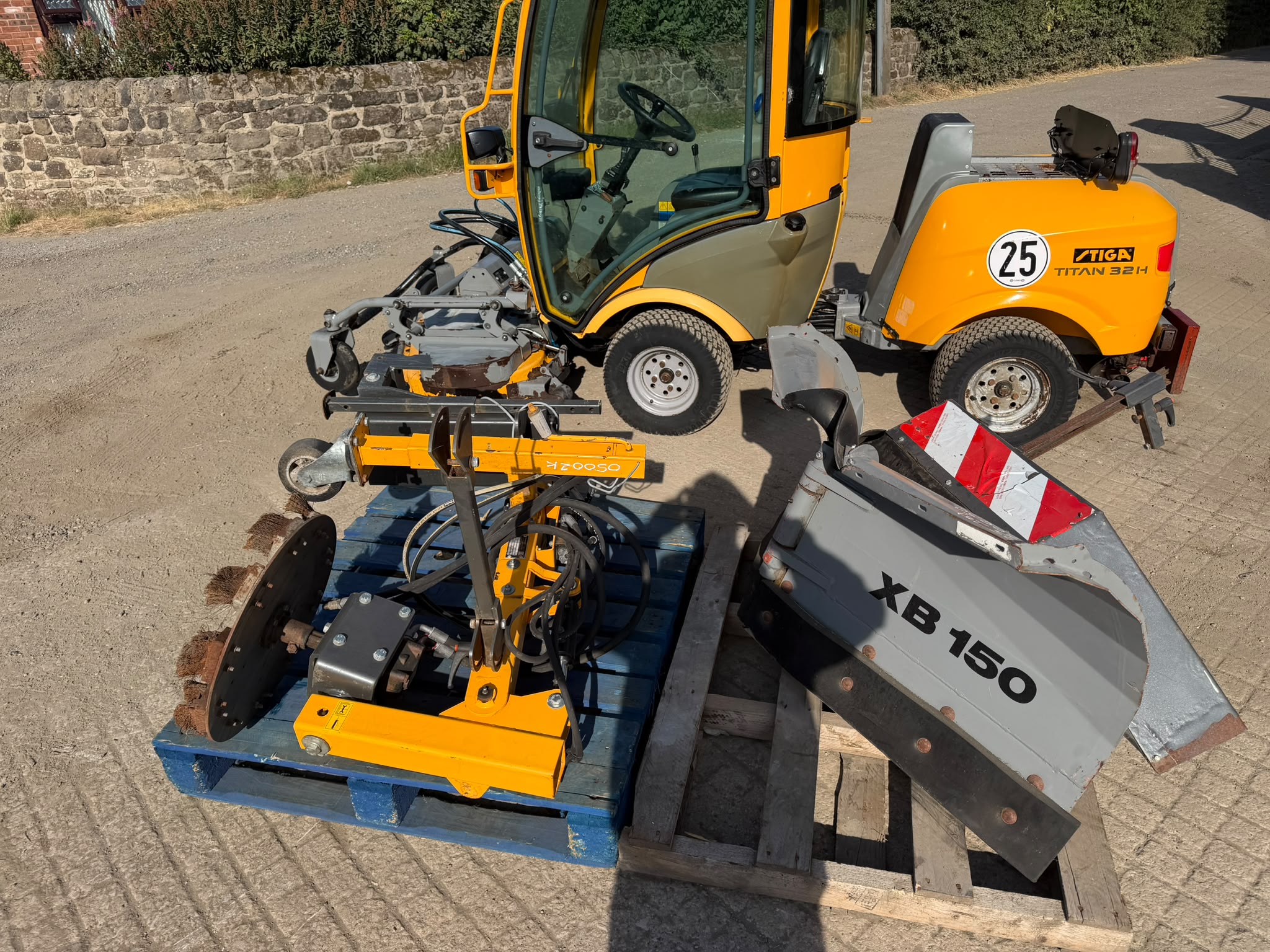 2012 mower for sale in Pilsley, Chesterfield — photo 4