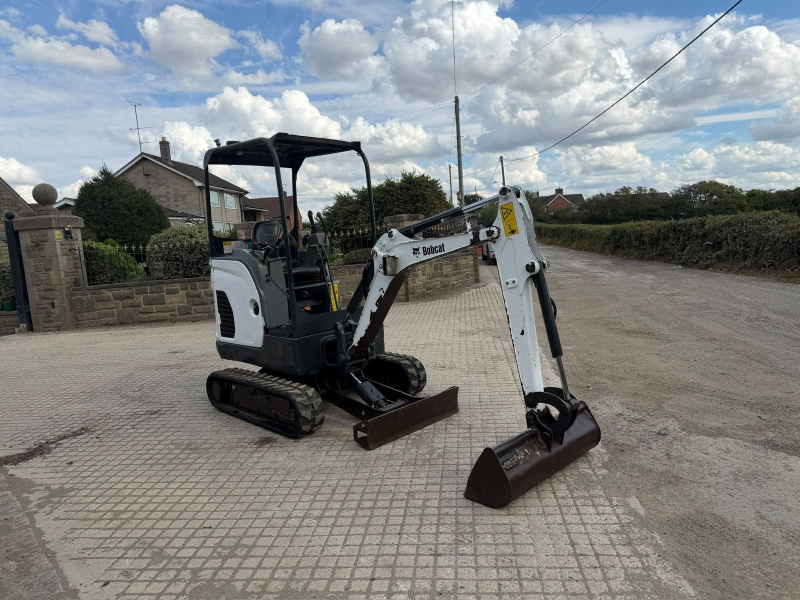 2018 BOBCAT E17 MINI EXCAVATOR
