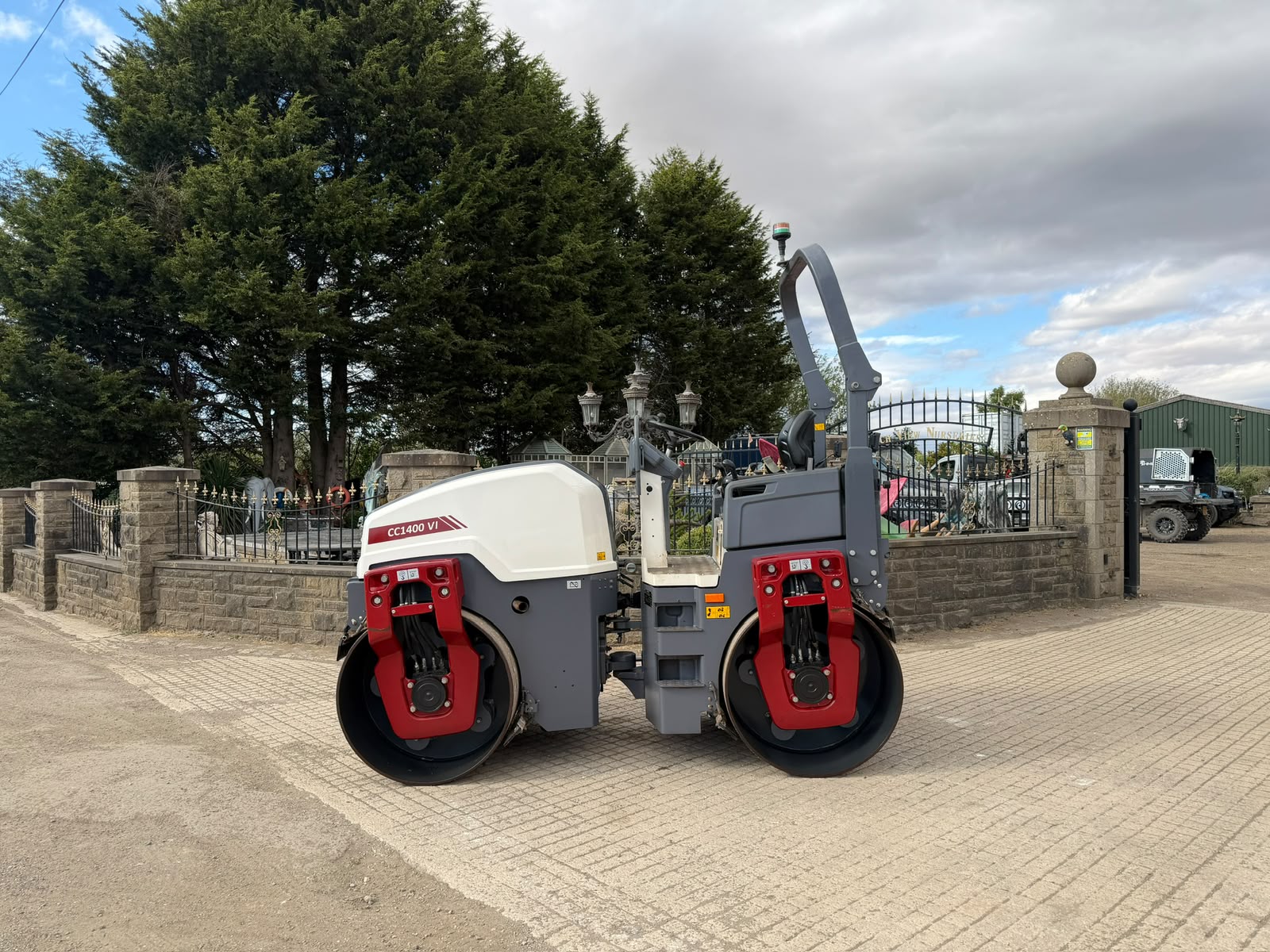 2024 Dynapac compactor for sale in Pilsley, Chesterfield — photo 9